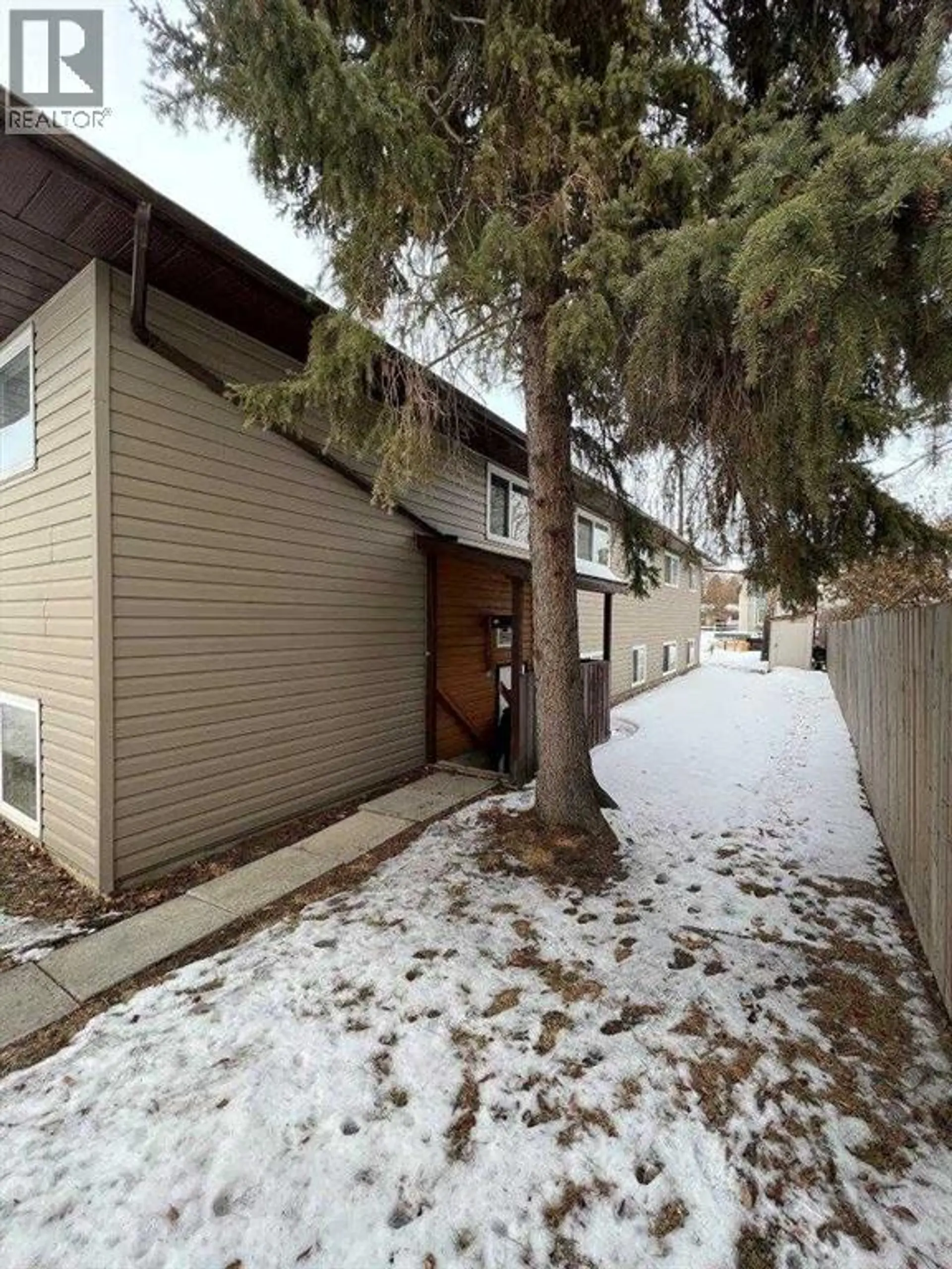 3832 47 Street - Image 3