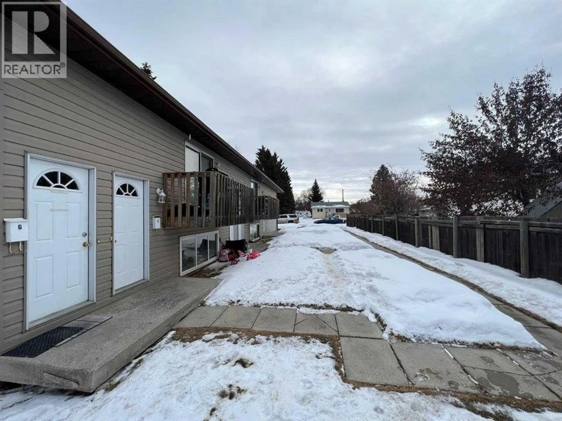 3832 47 Street - Image 4