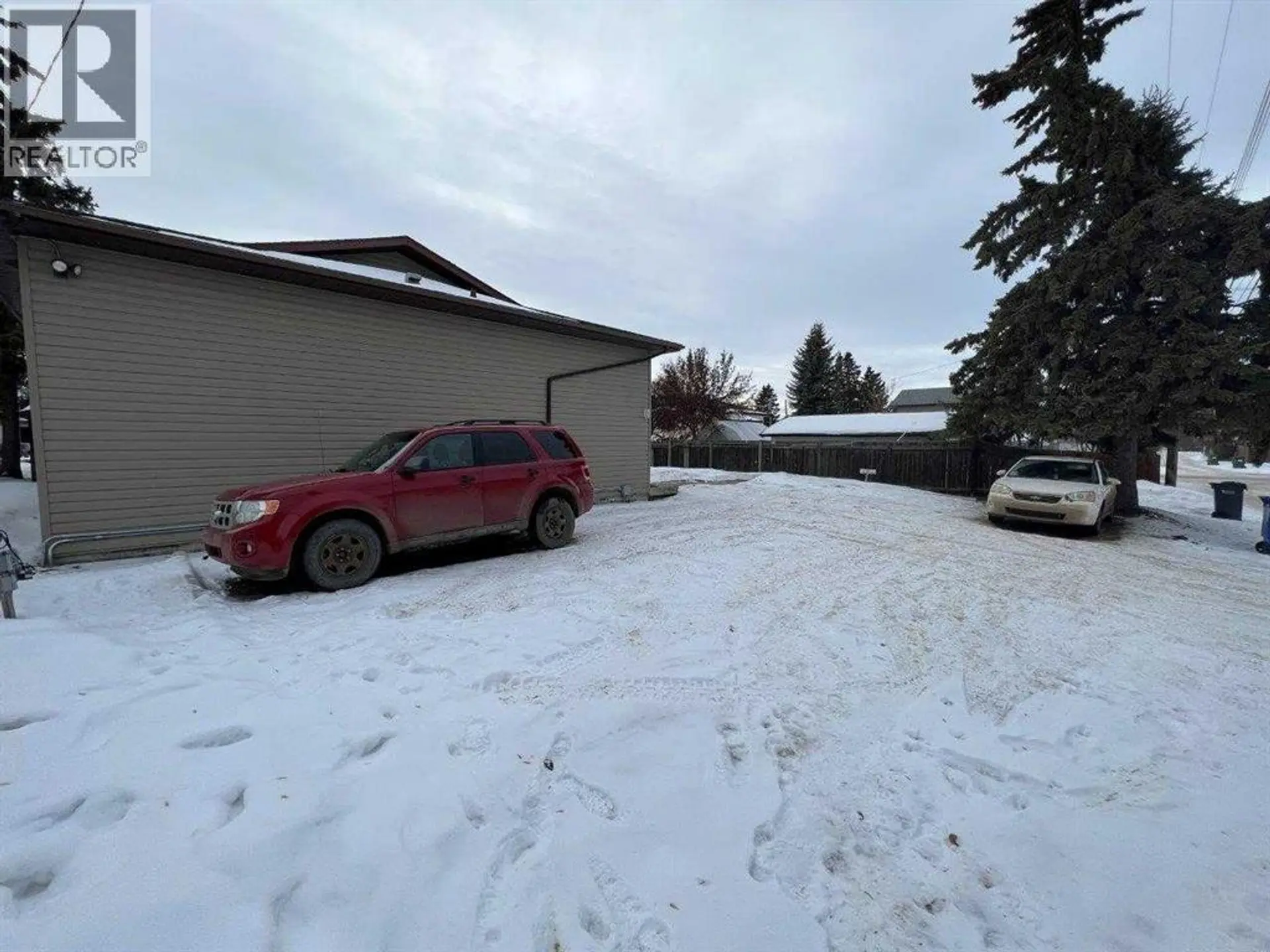 3832 47 Street - Image 2