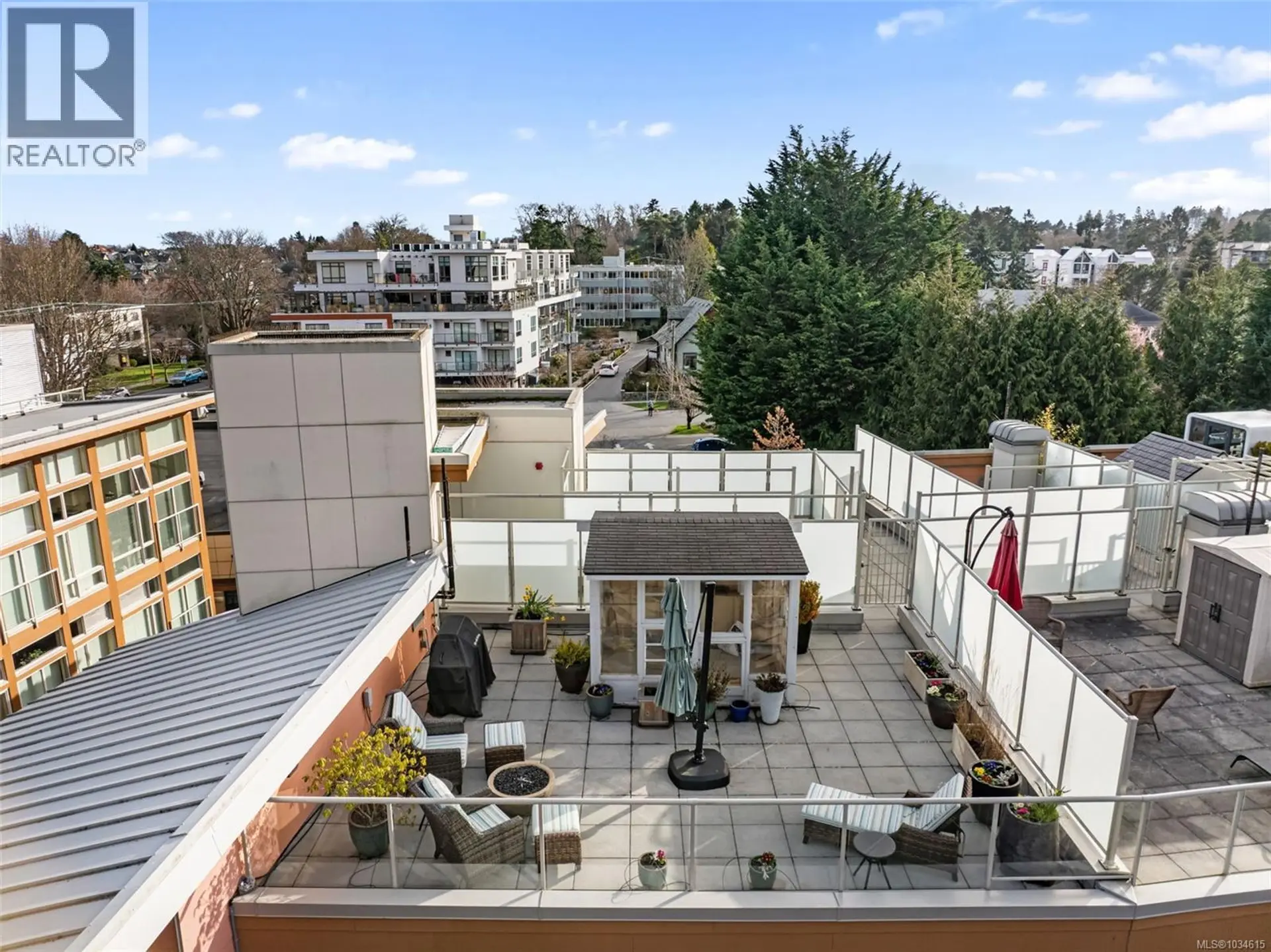 Property at #304 1035 Sutlej St, Victoria, BC