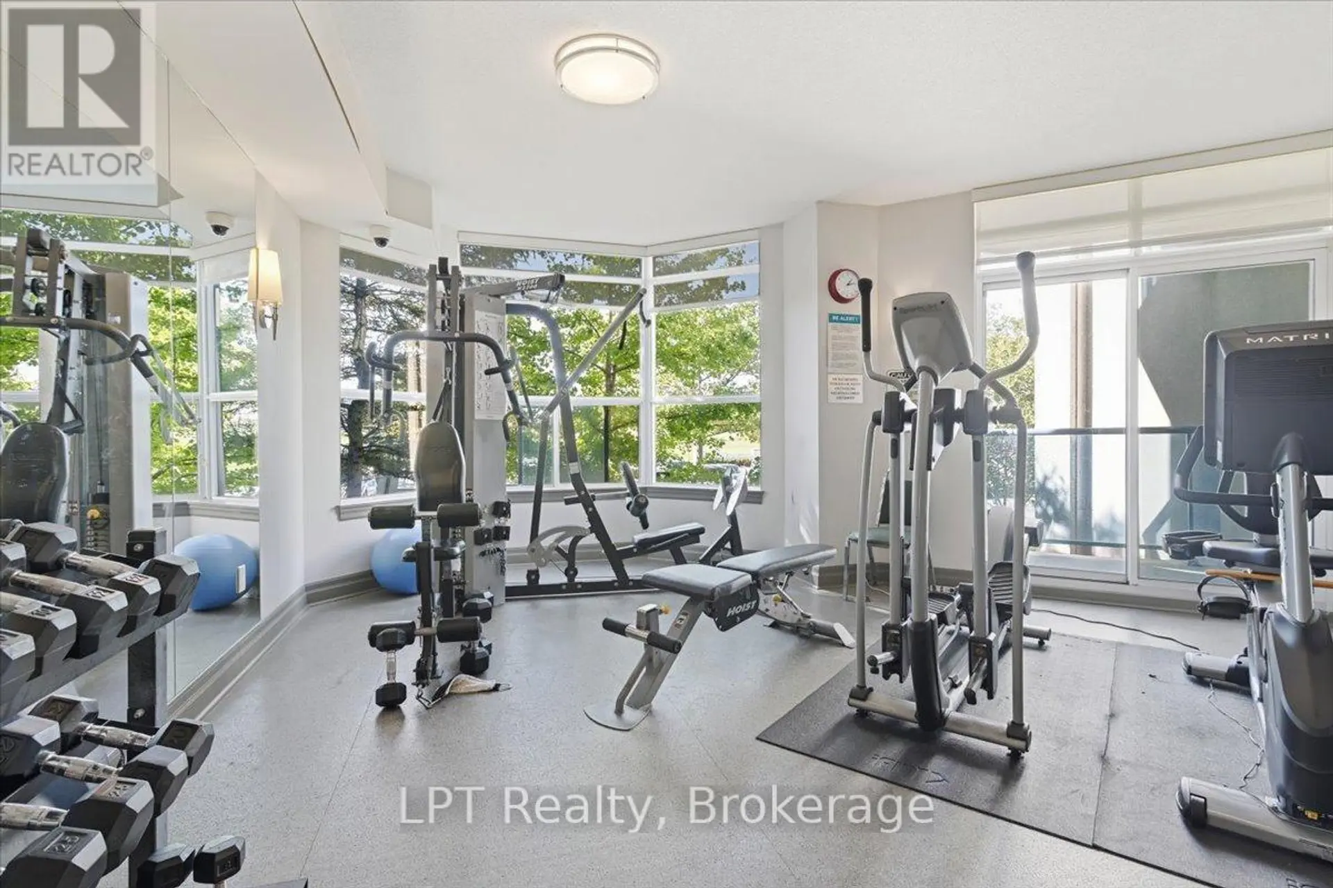 #815 340 WATSON STREET W - Image 9
