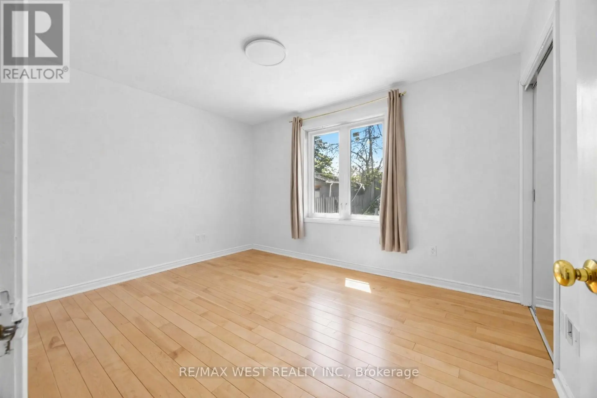 578 BELLAMY ROAD N - Image 9