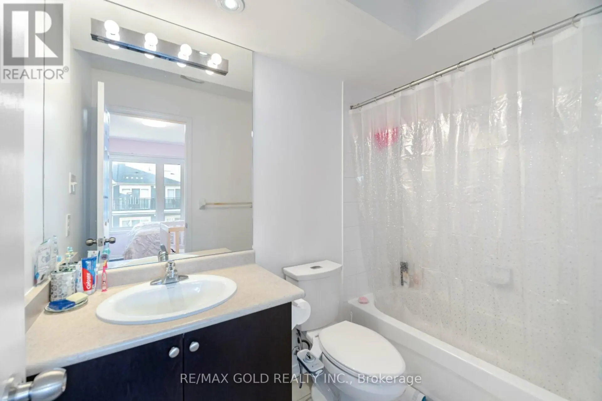 #142 60 FAIRWOOD CIRCLE - Image 12