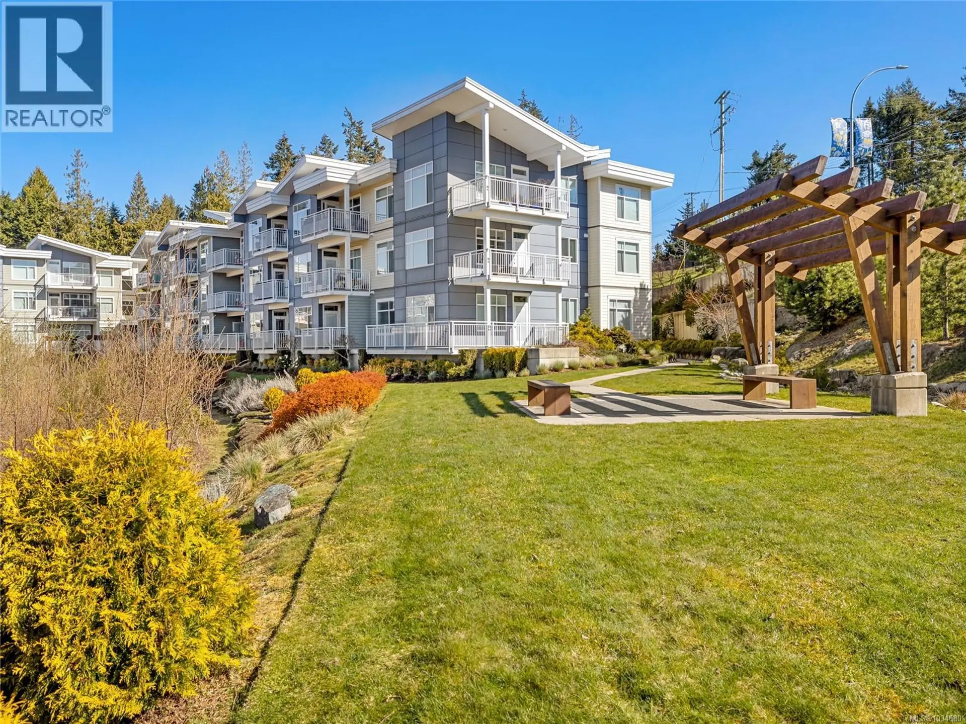 Property at #117 4960 Songbird Pl, Nanaimo, BC