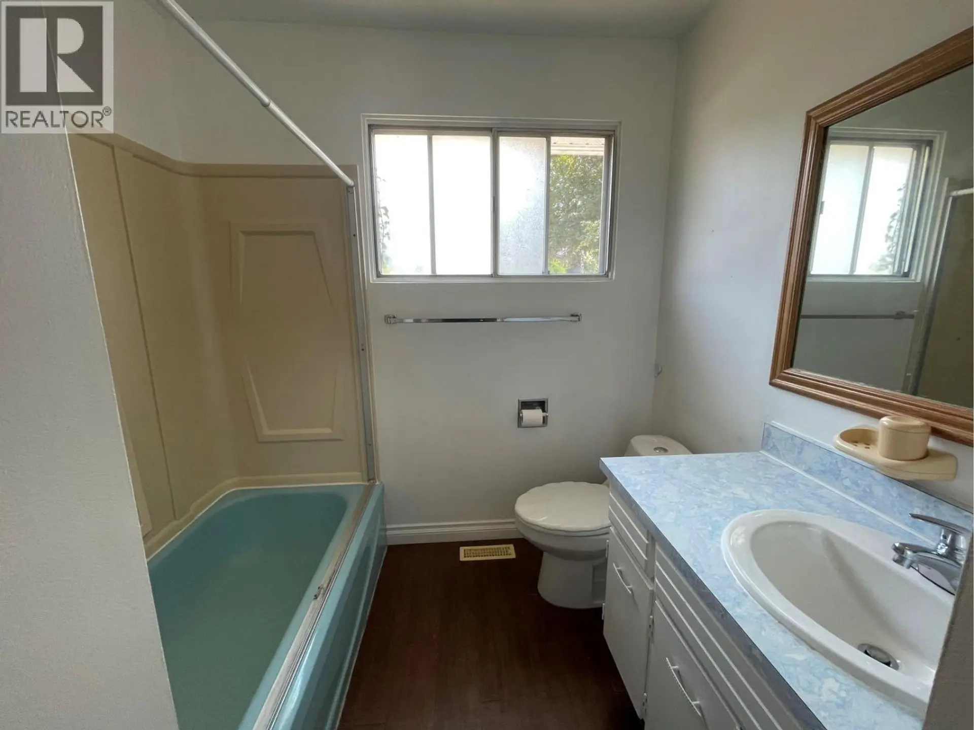 3805 22 Avenue - Image 11