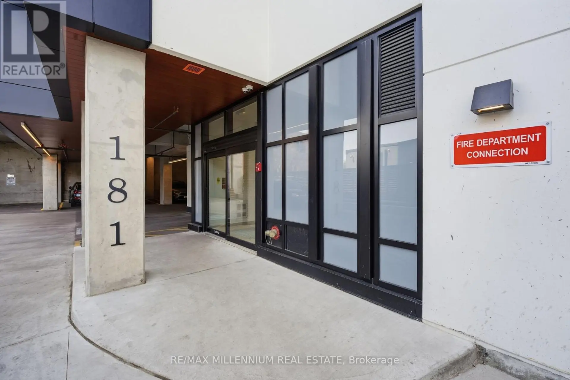#314 181 STERLING ROAD - Image 1