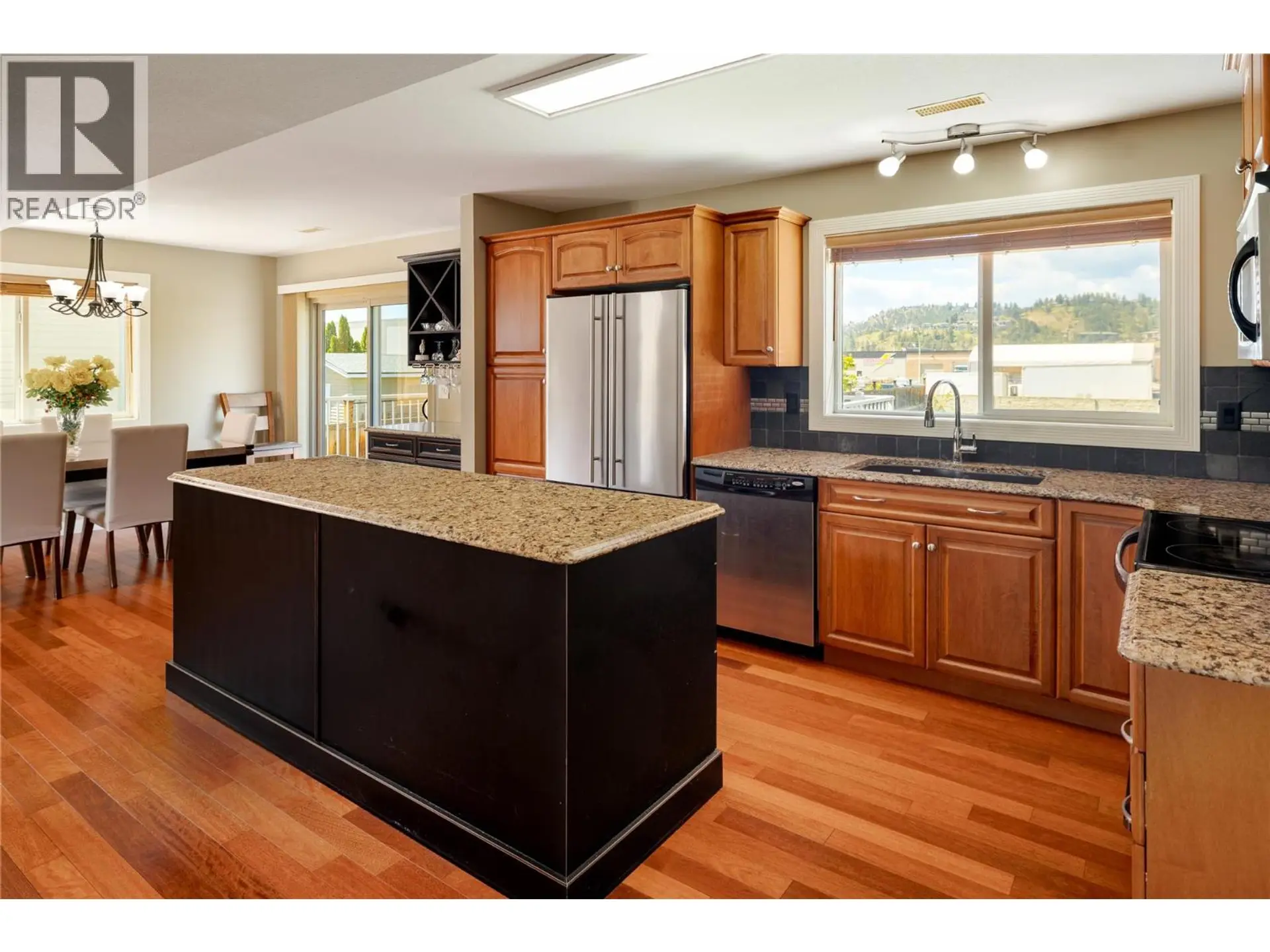 Property at 940 Mayfair Road, Kelowna, BC