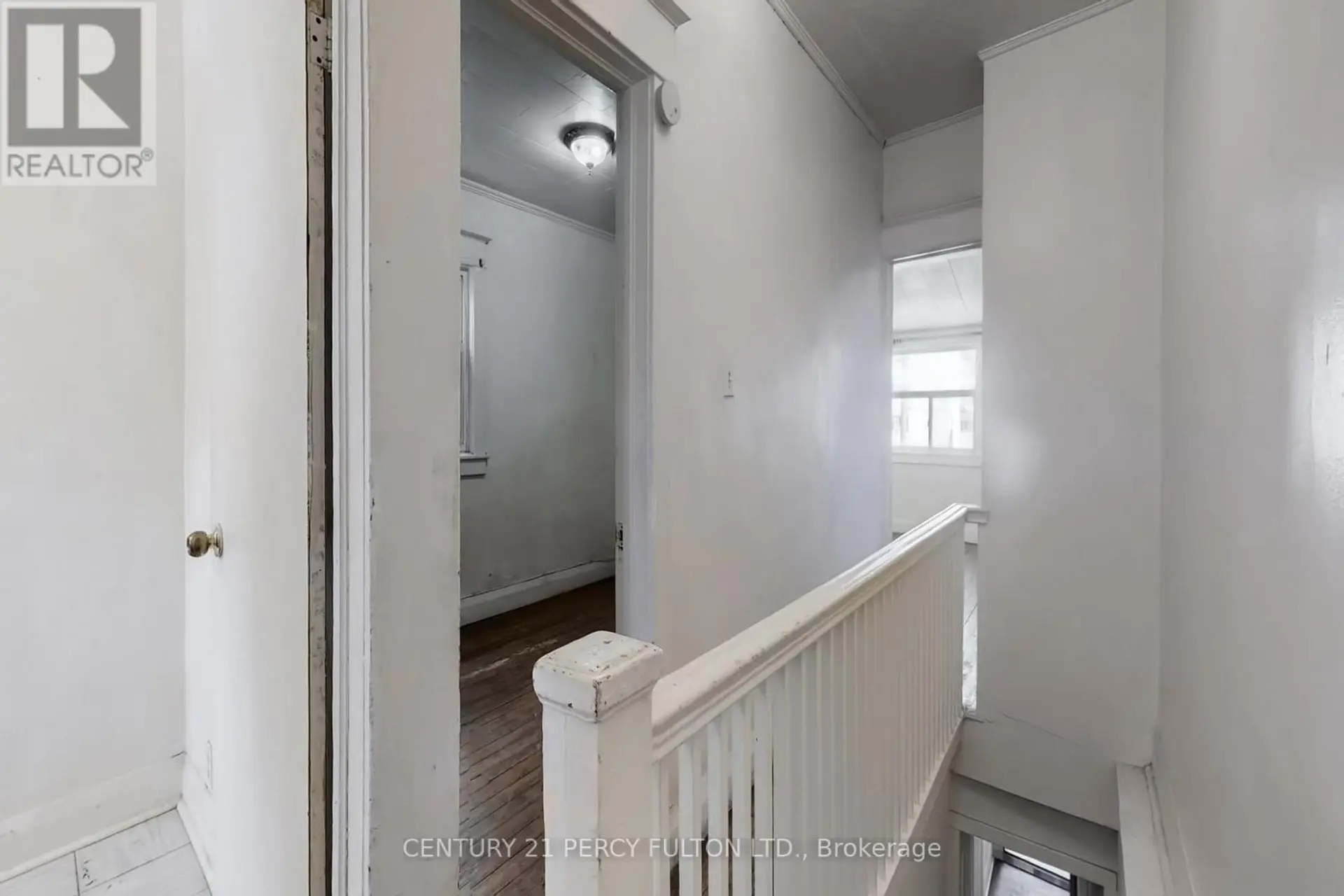 366 COXWELL AVENUE - Image 8