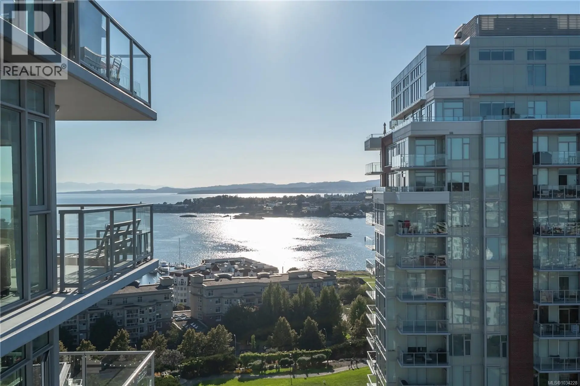 Property at #1404 83 Saghalie Rd, Victoria, BC