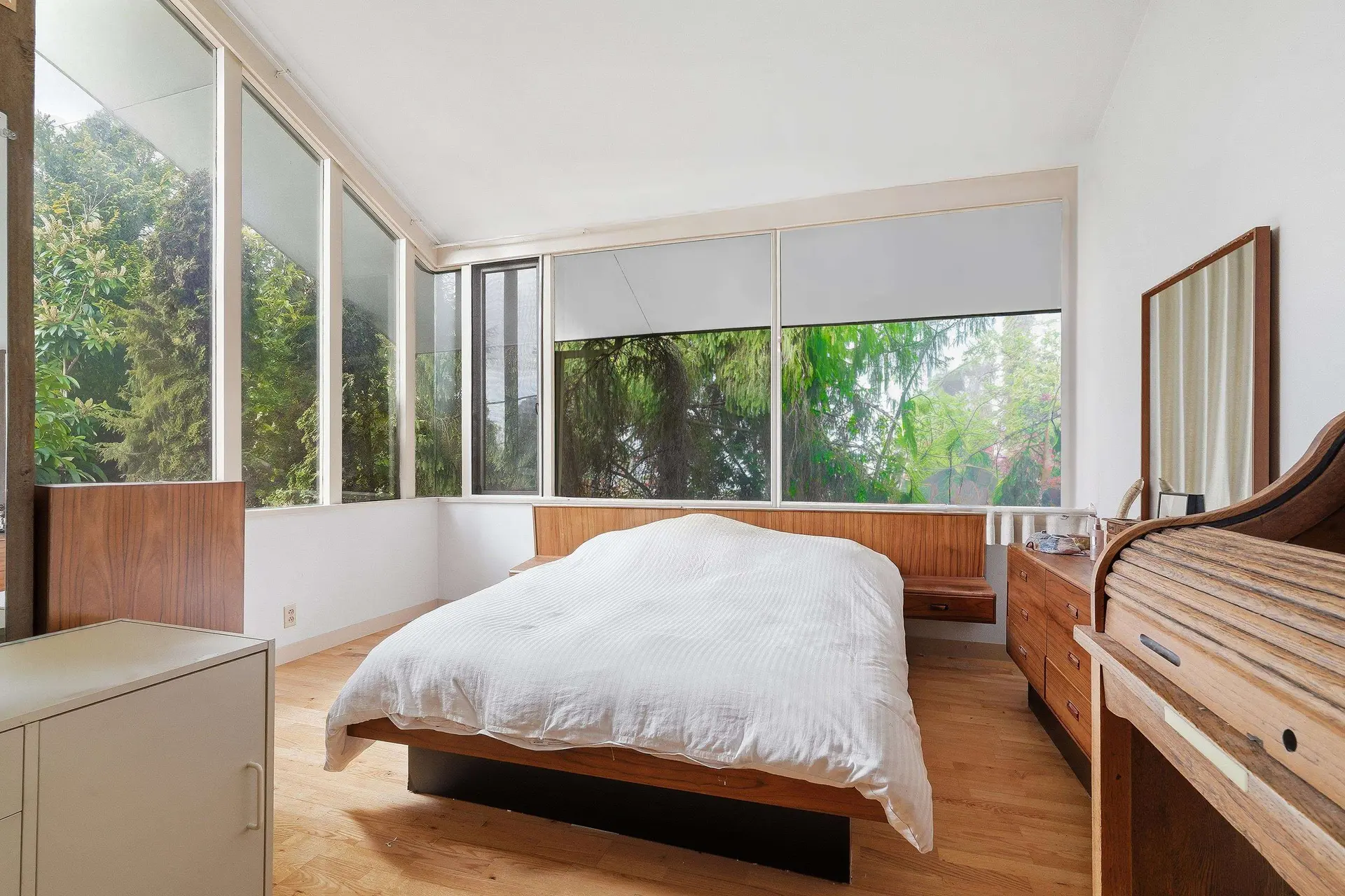 792 W 54th Avenue - Image 11