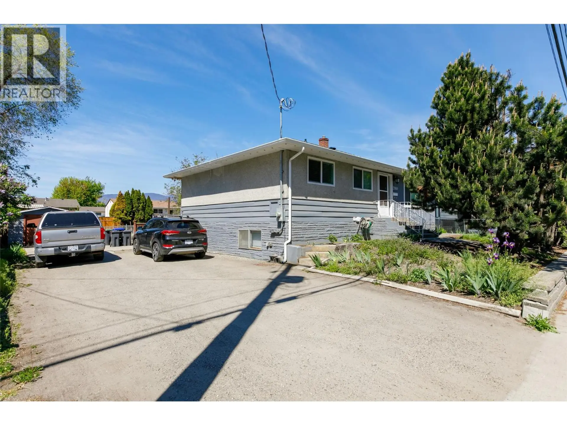 2880 Gordon Drive - Image 8