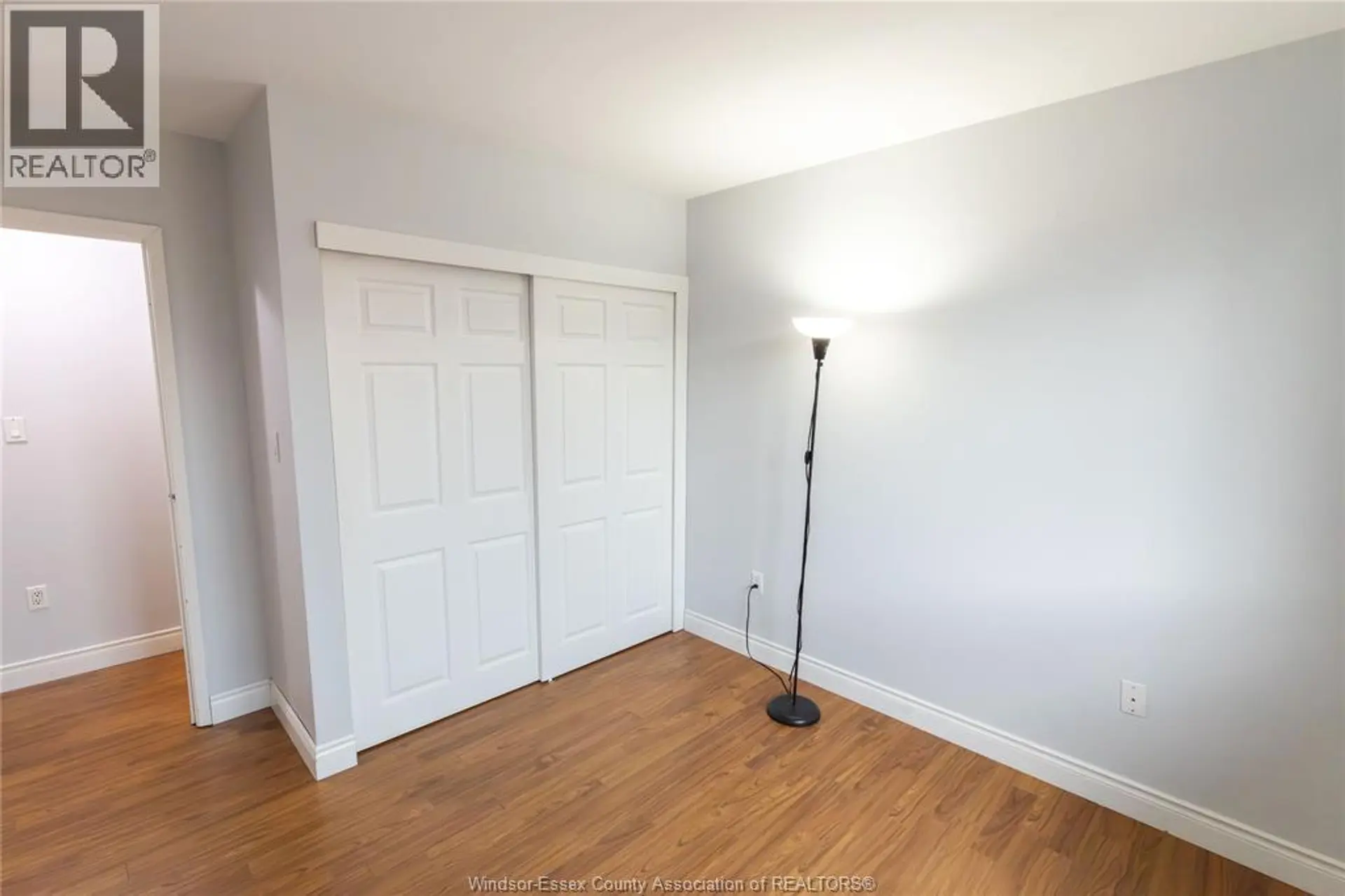 #310 3355 SANDWICH - Image 10