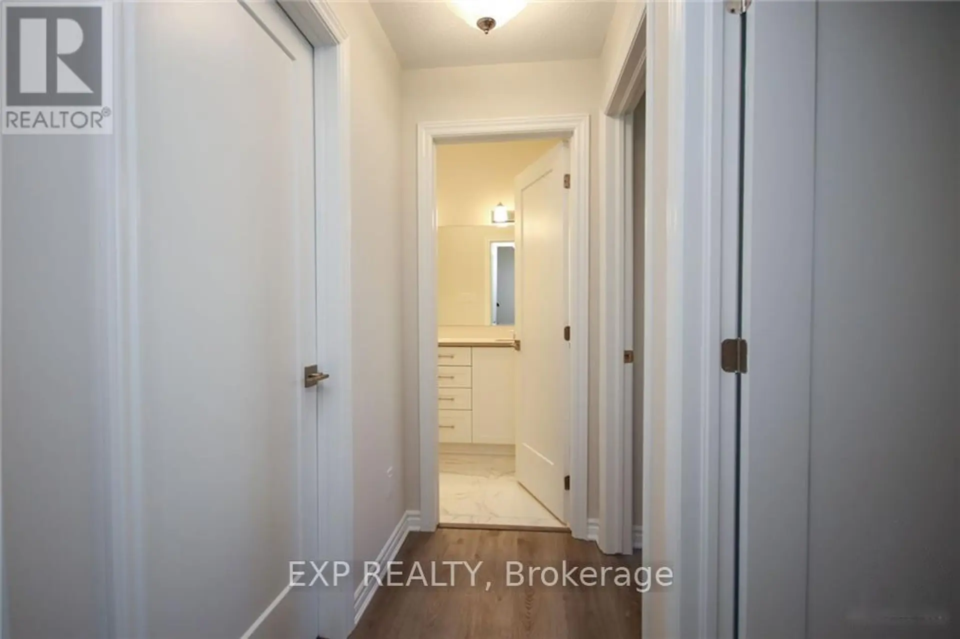 808 MIKINAK ROAD - Image 18
