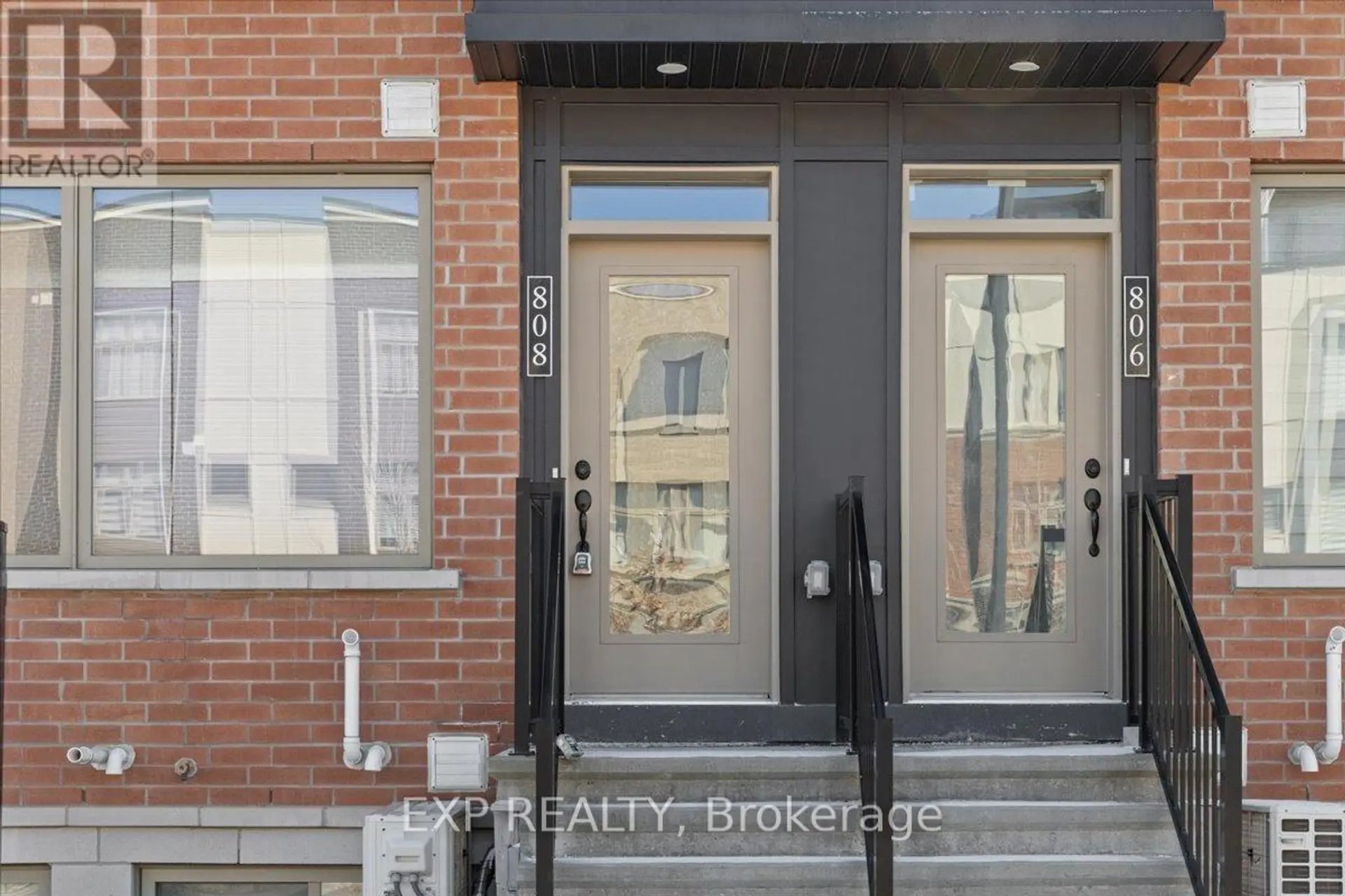 808 MIKINAK ROAD - Image 3