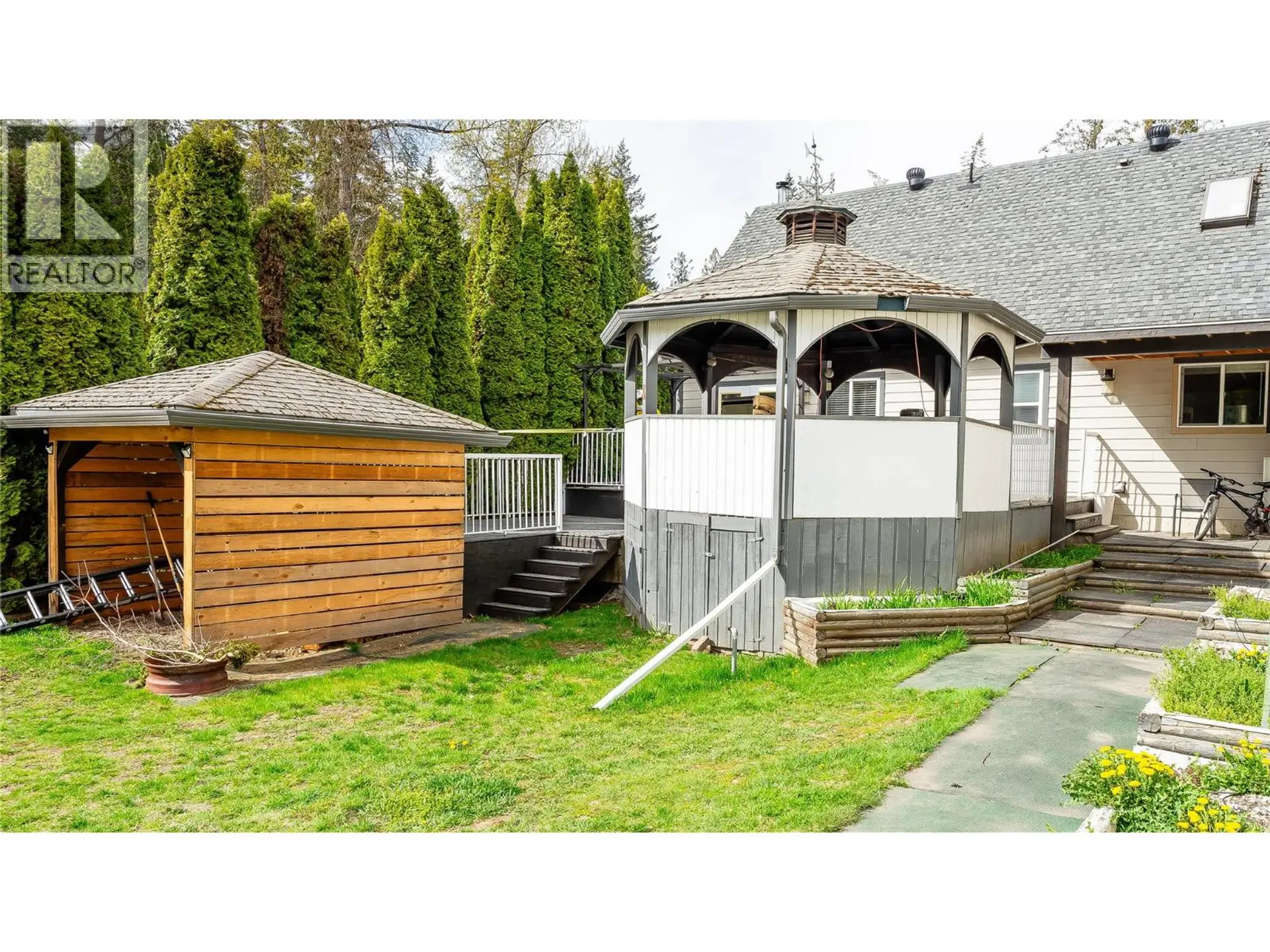 401 Gillis Avenue - Image 12