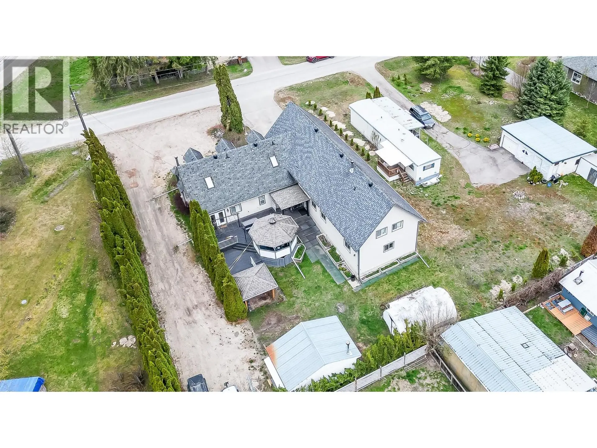 401 Gillis Avenue - Image 2
