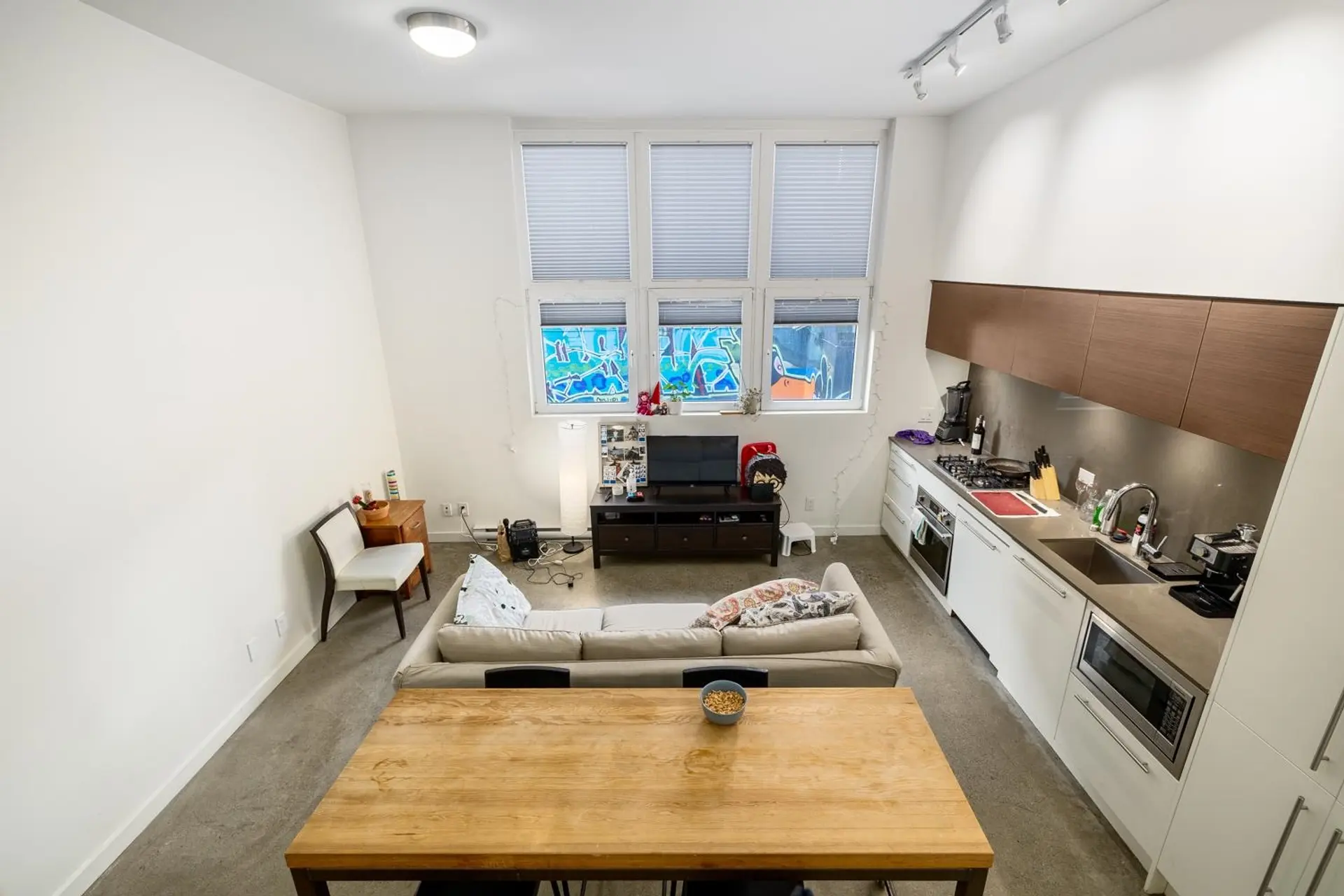 #208 150 E Cordova Street - Image 5