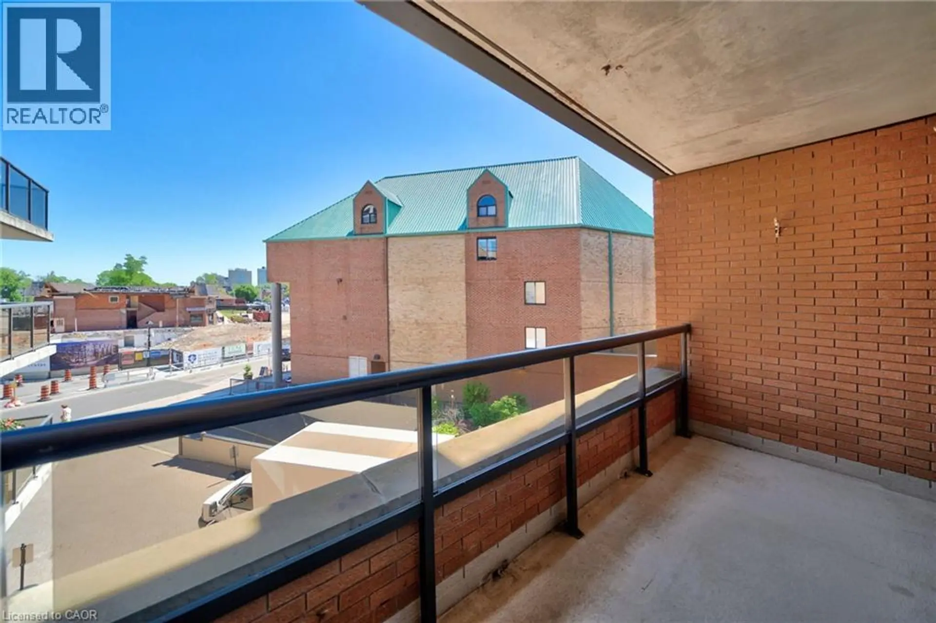 #303 102 BRONTE Road - Image 12