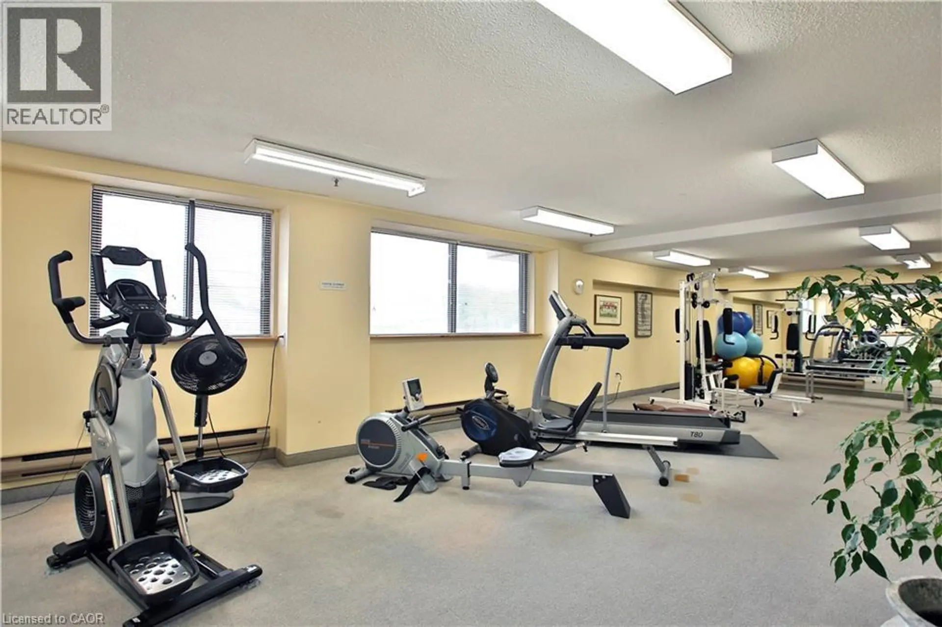 #303 102 BRONTE Road - Image 17