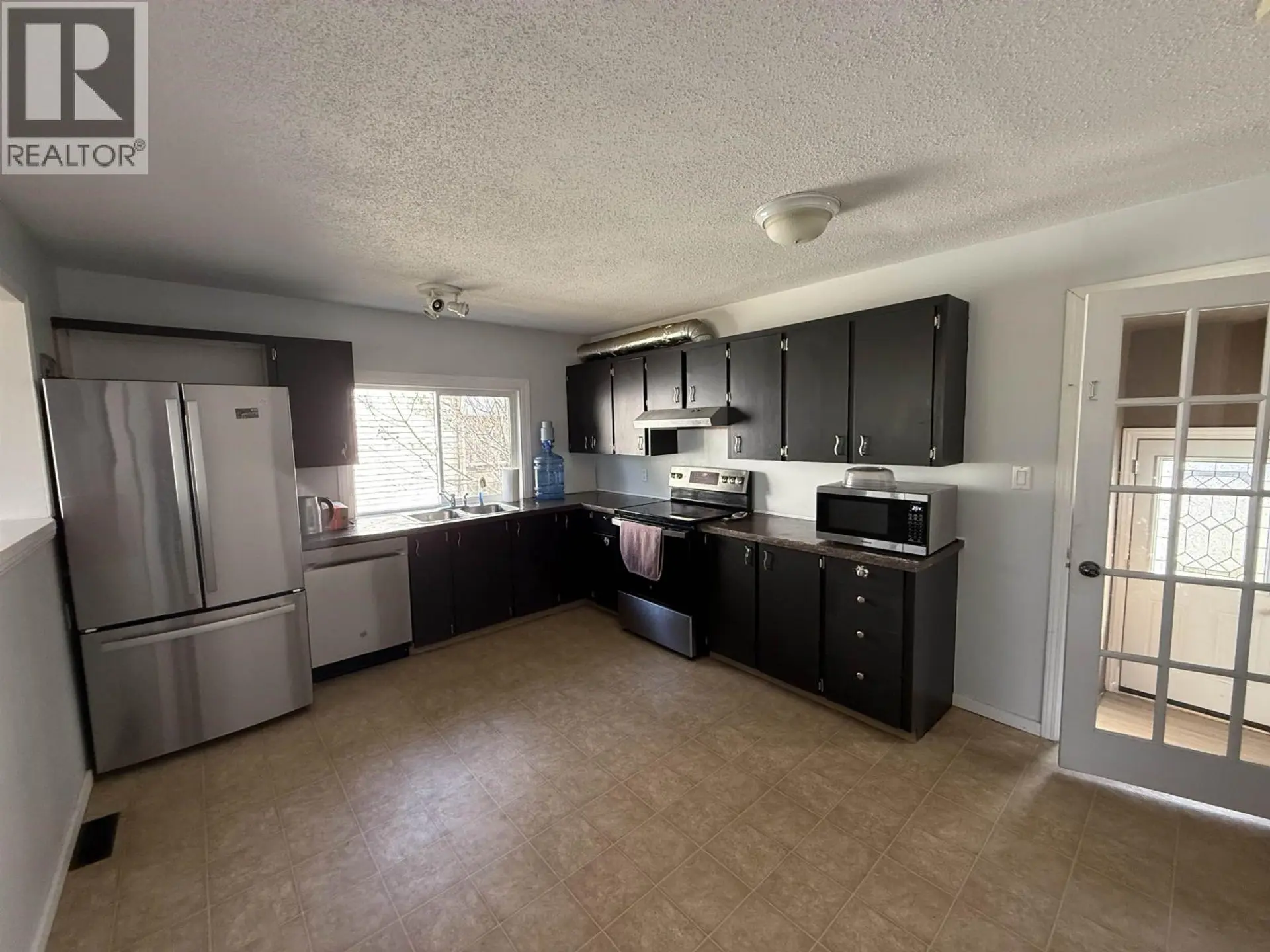 8111 E 97 AVENUE - Image 2