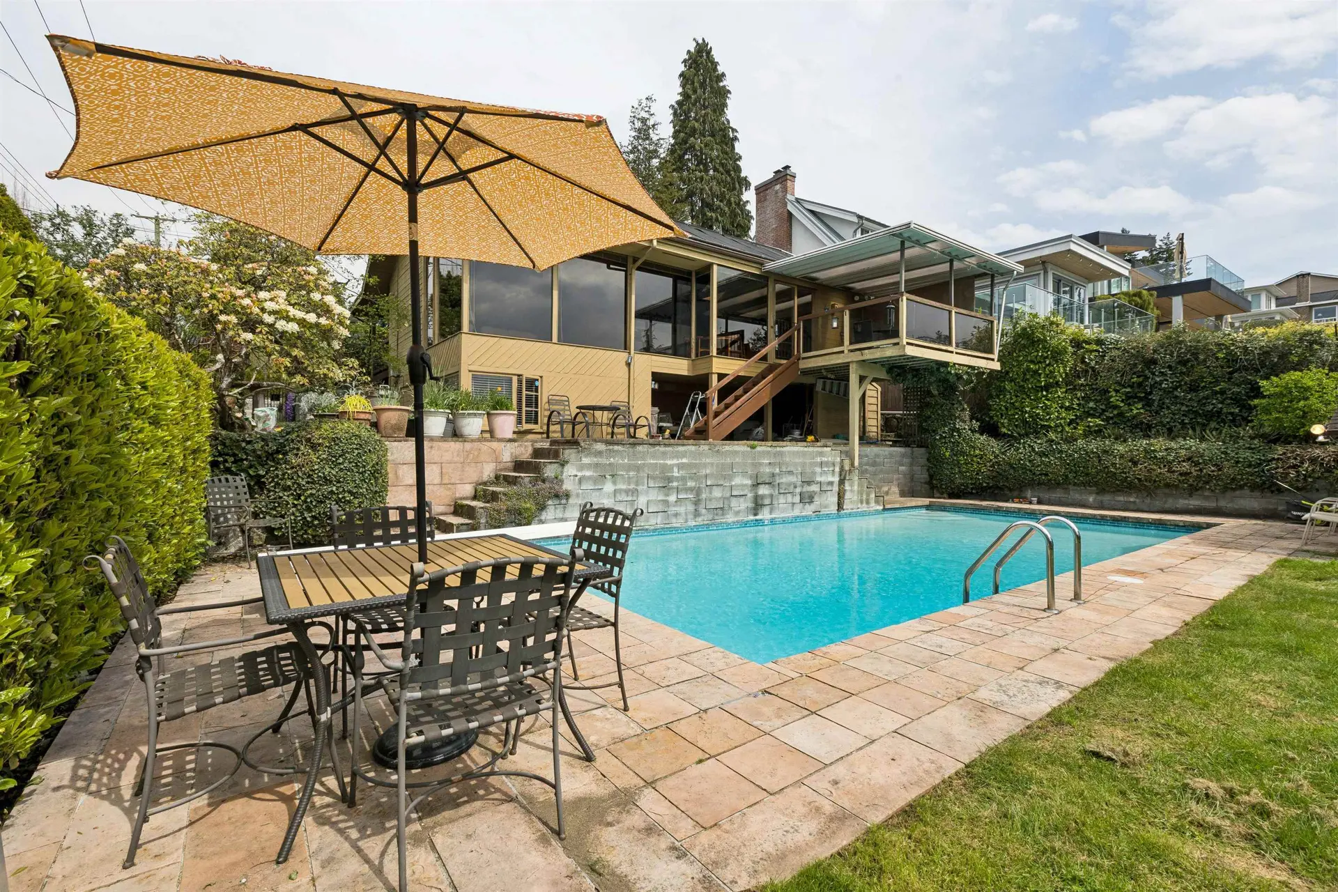 Property at 1092 Duchess Avenue, West Vancouver, BC