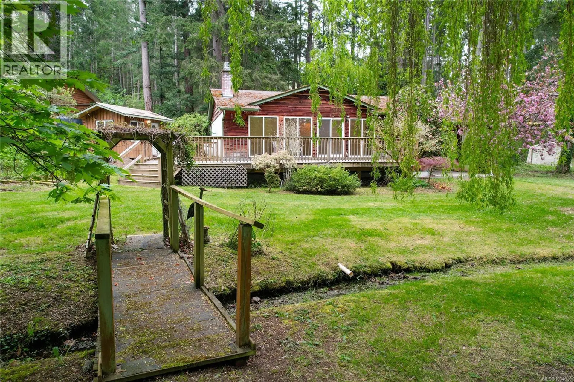 Property at 2420 Spring Beach Dr, Gabriola Island, BC