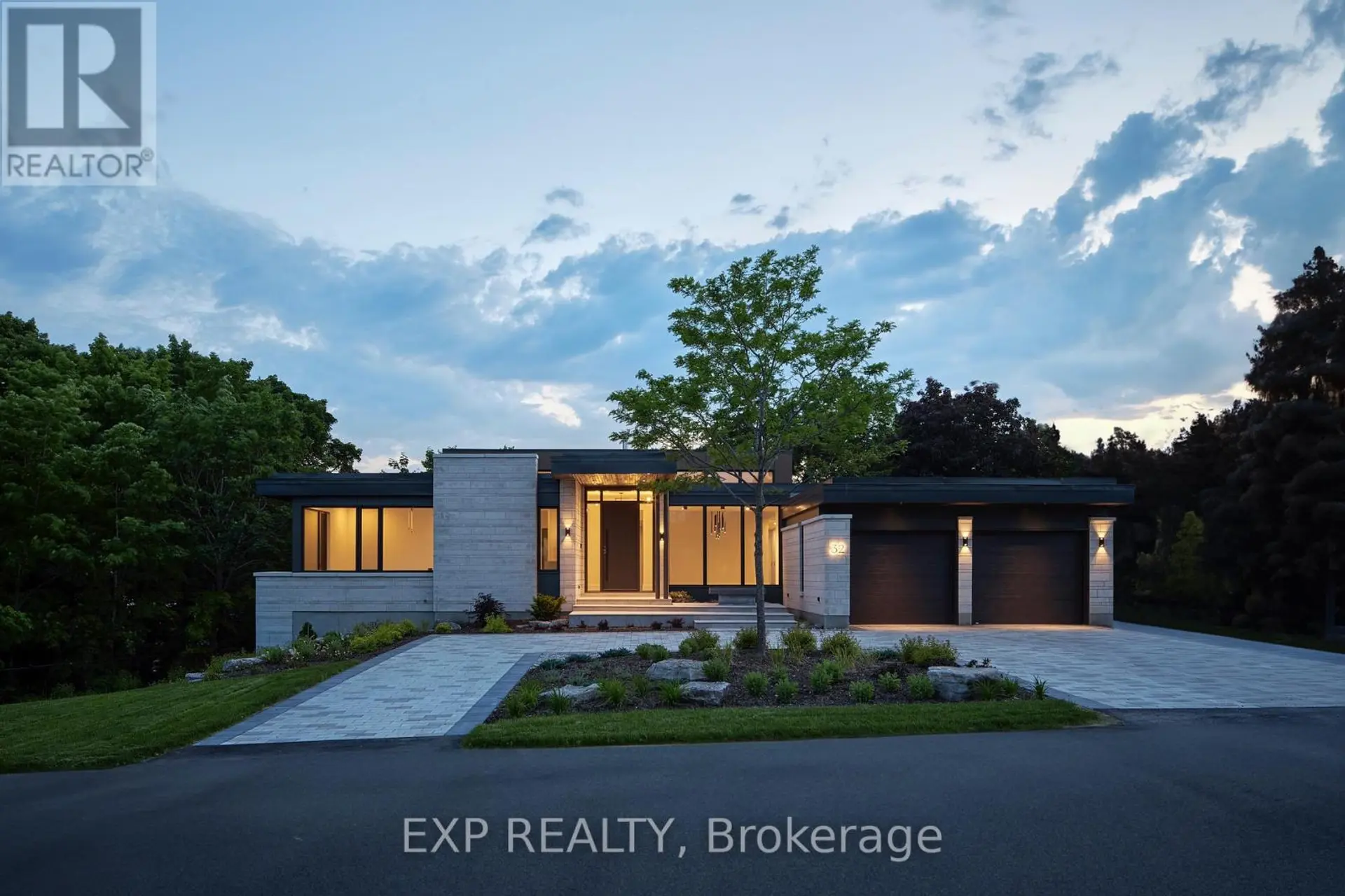 32 CLOVELLY ROAD - Image 1