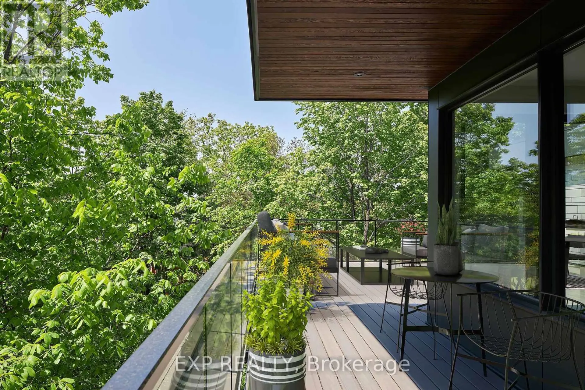32 CLOVELLY ROAD - Image 4