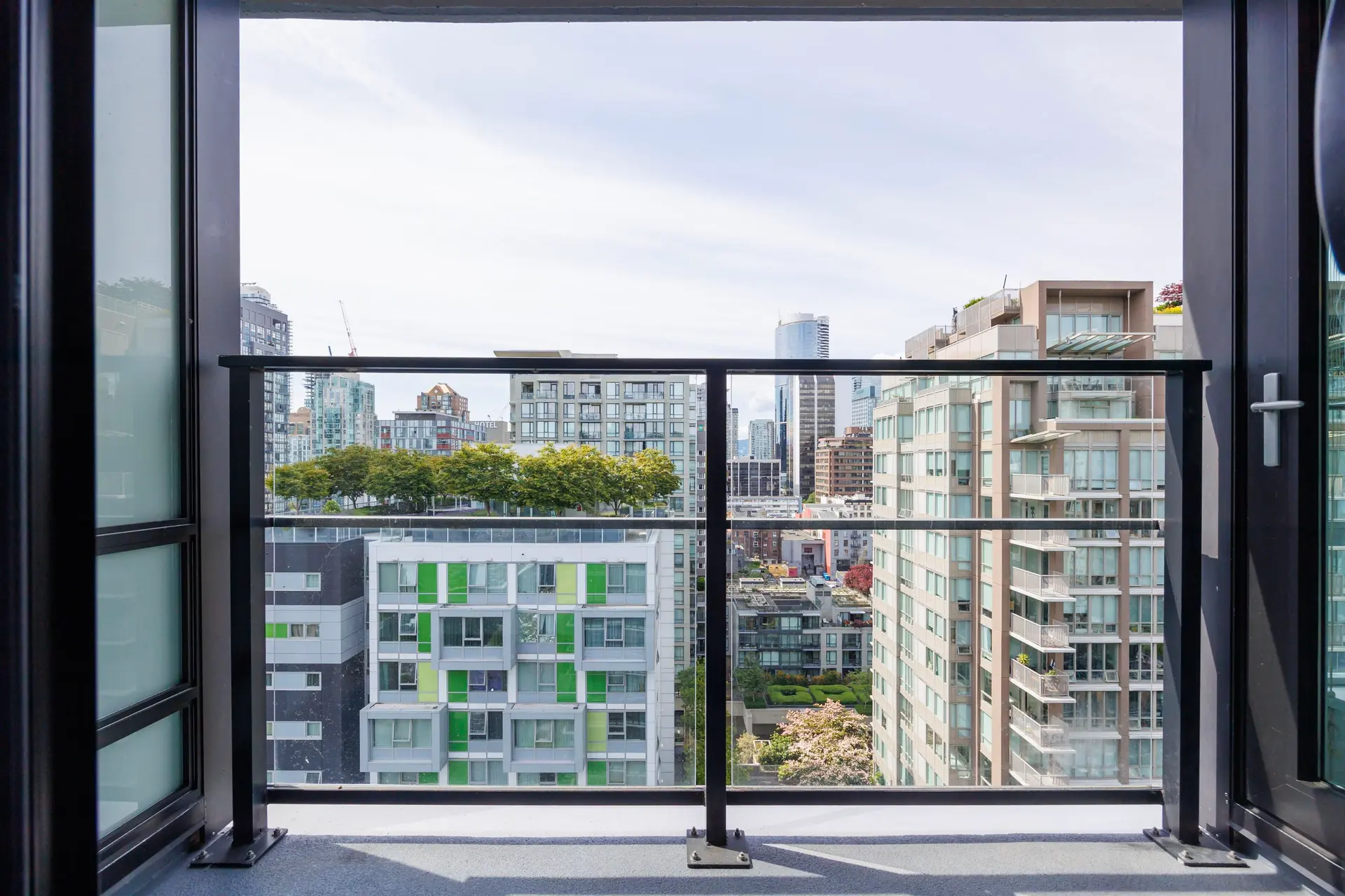 #1704 1088 Richards Street - Image 15