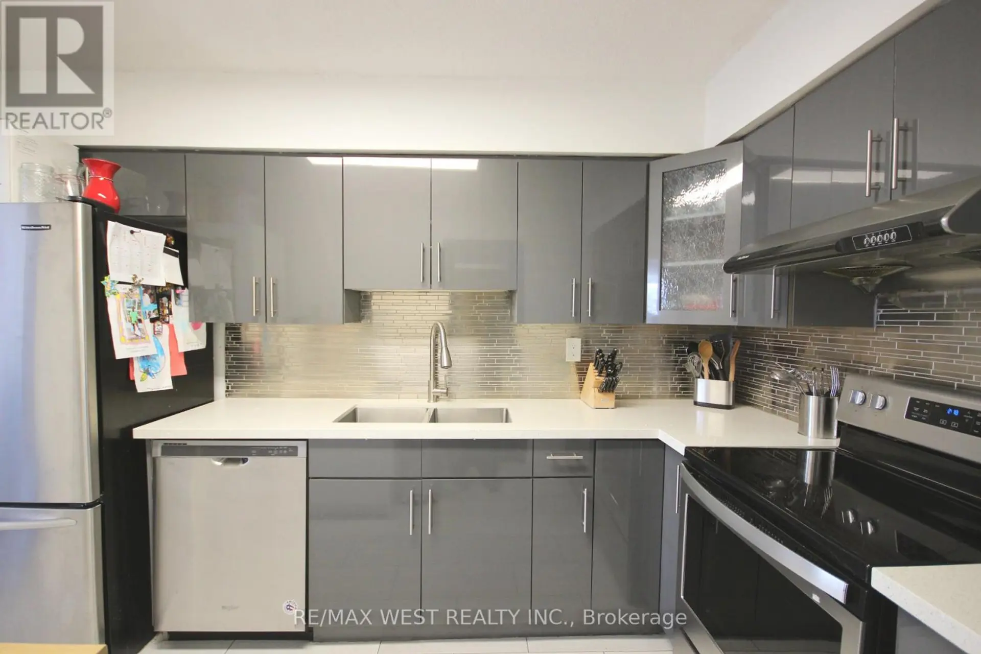 #801 3380 EGLINTON AVENUE E - Image 5