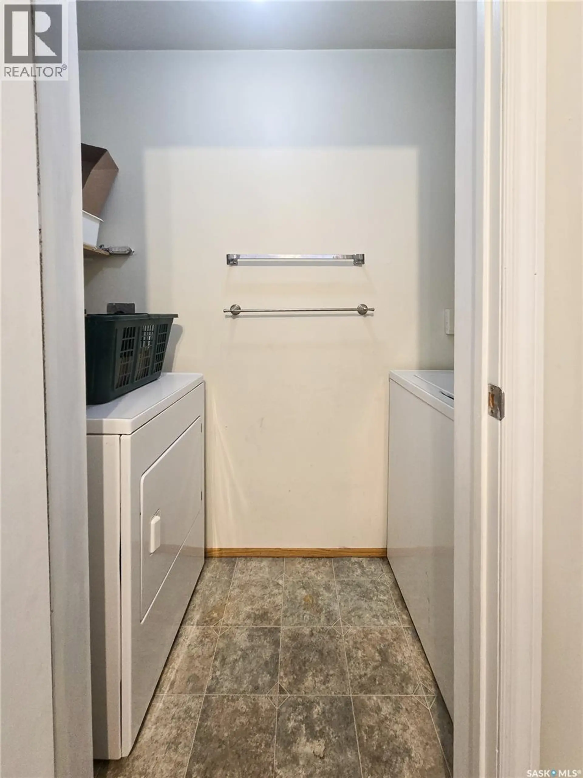 #108 2931 Harding STREET - Image 4