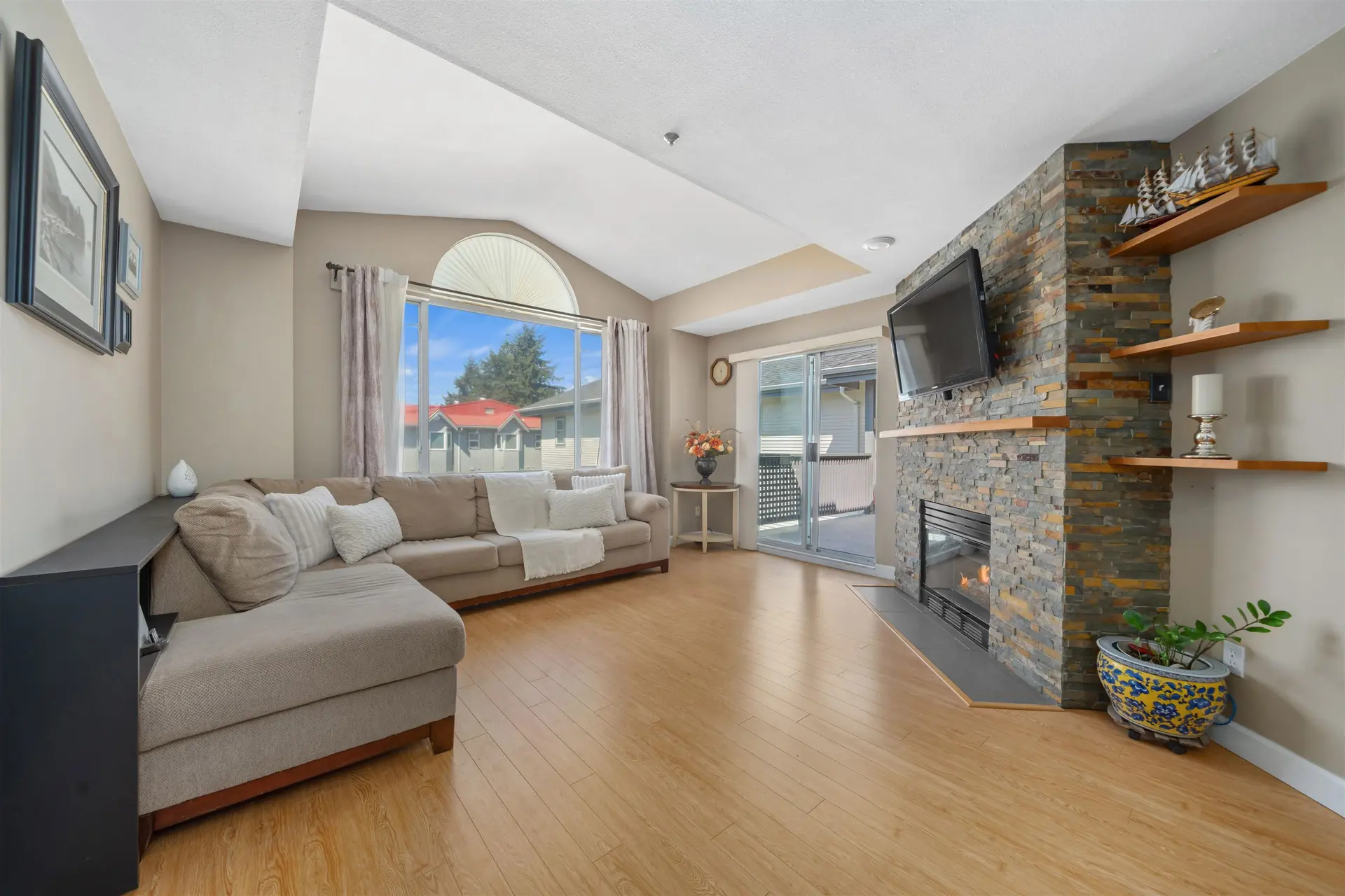Property at #302 19121 Ford Road, Pitt Meadows, BC