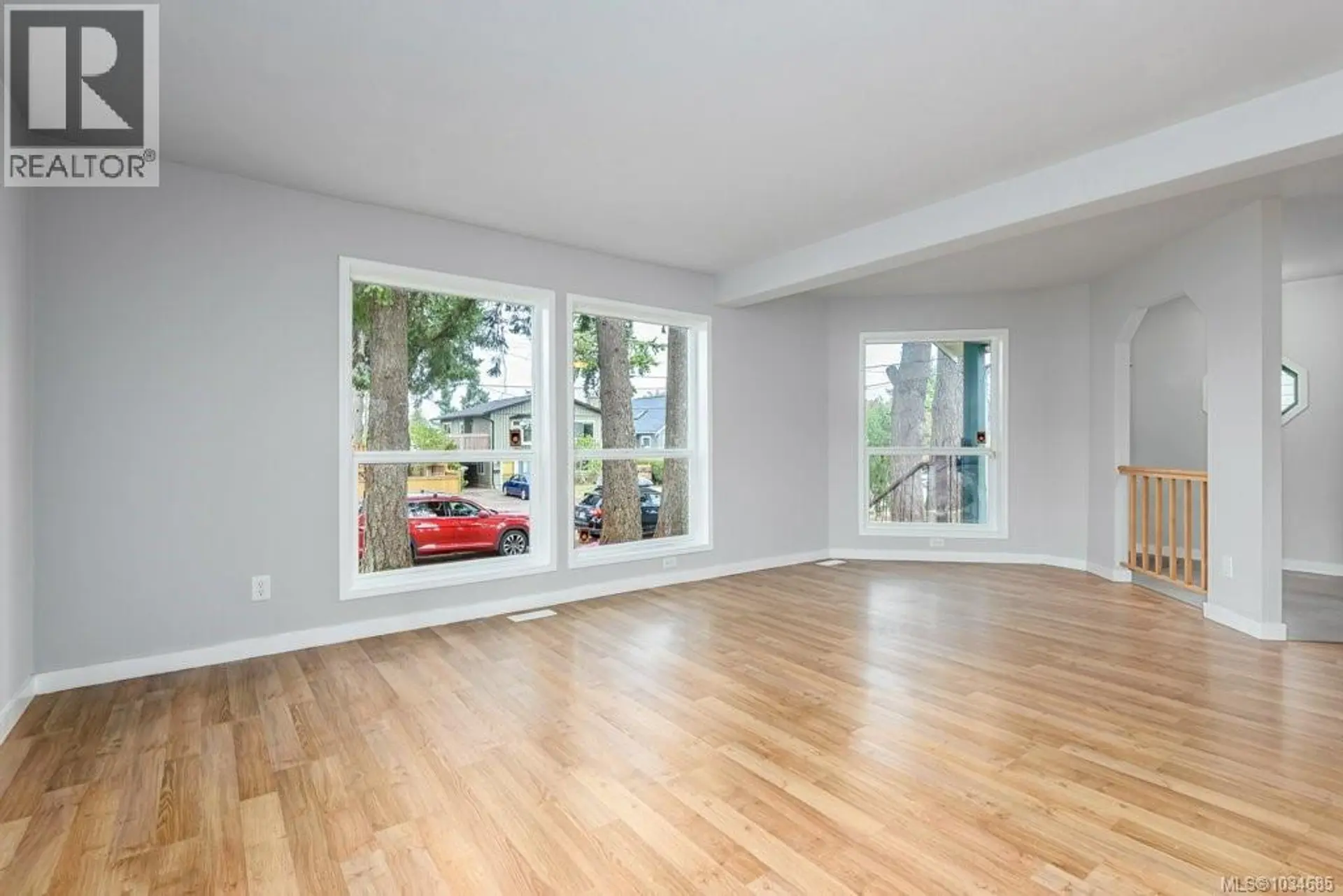 792 12th St - Image 3
