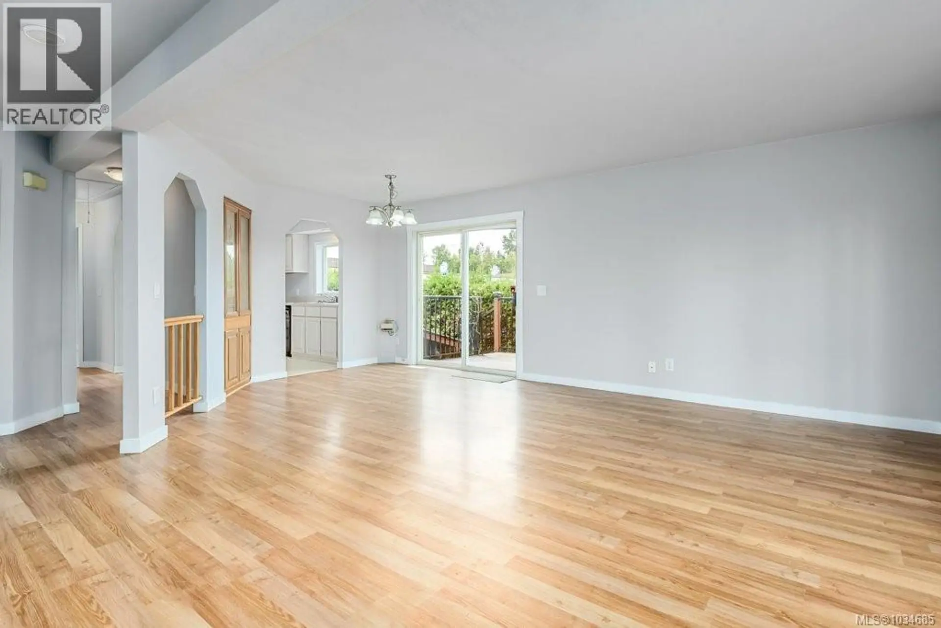 792 12th St - Image 8