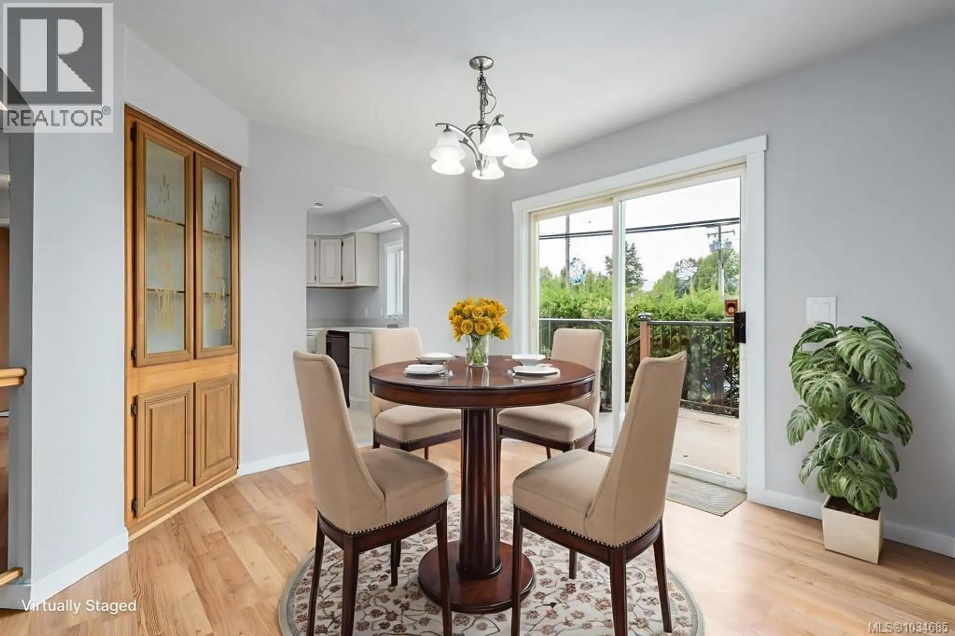 792 12th St - Image 9