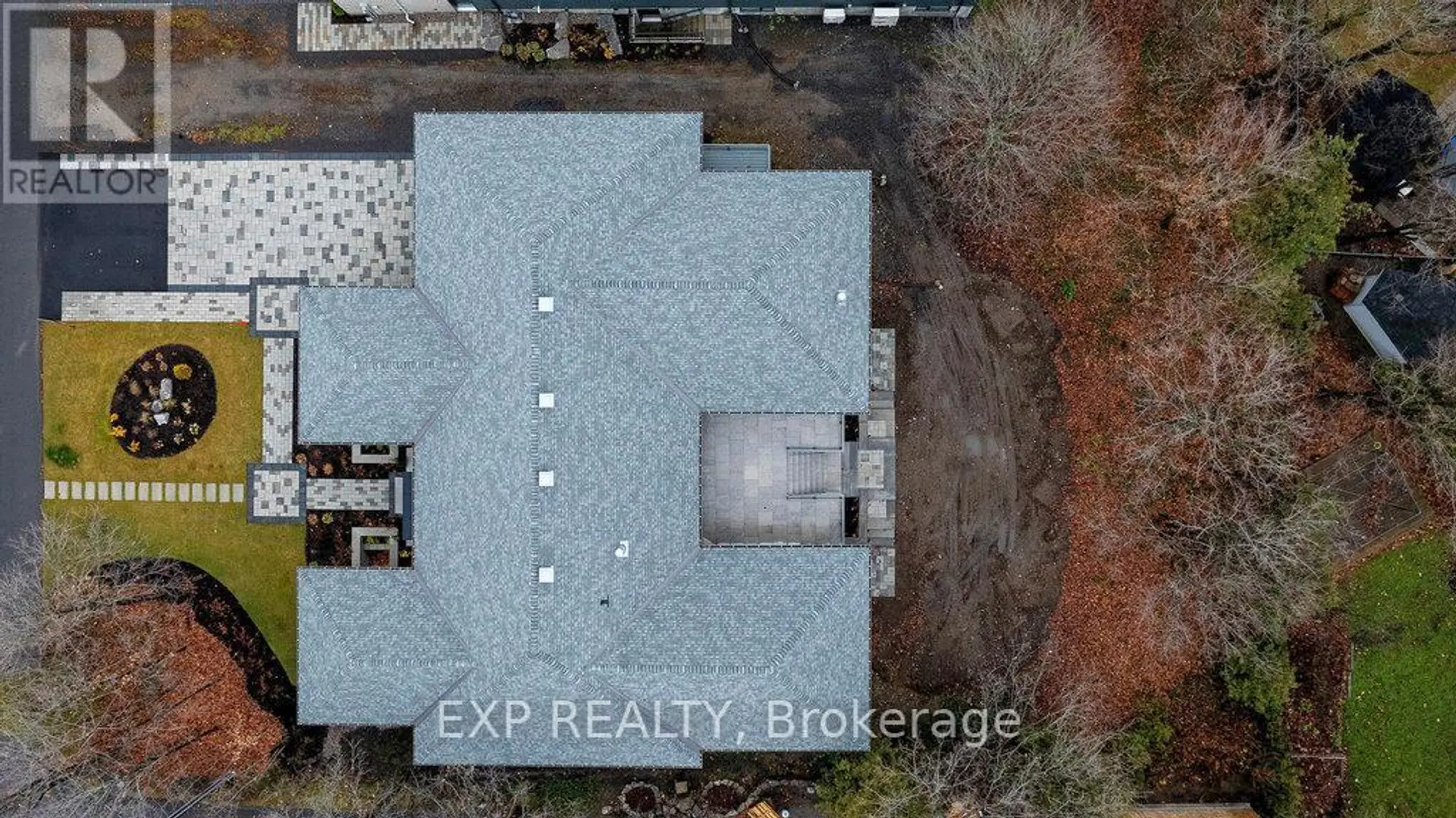 26 CLOVELLY ROAD W - Image 15
