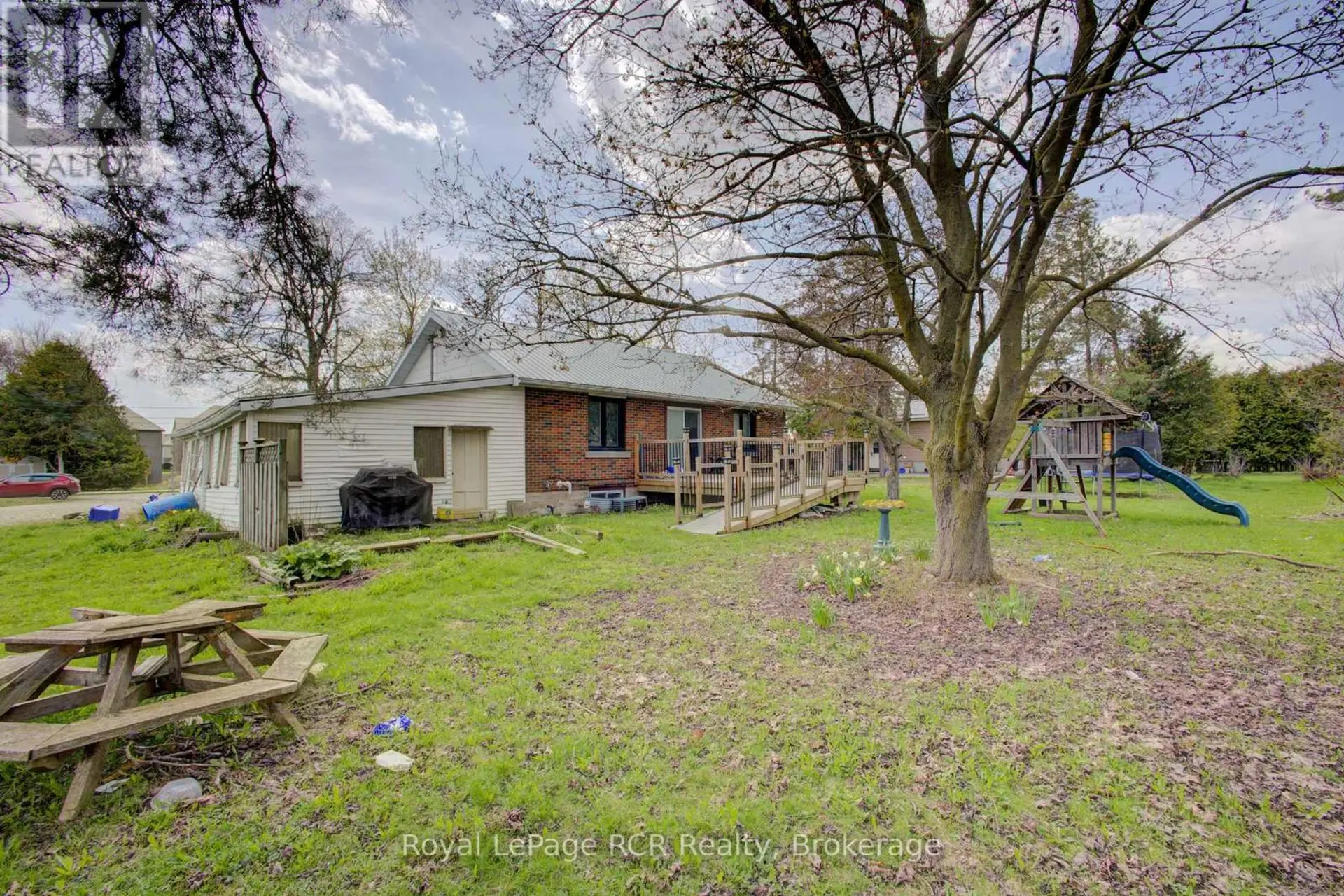 460 DOMVILLE STREET - Image 7