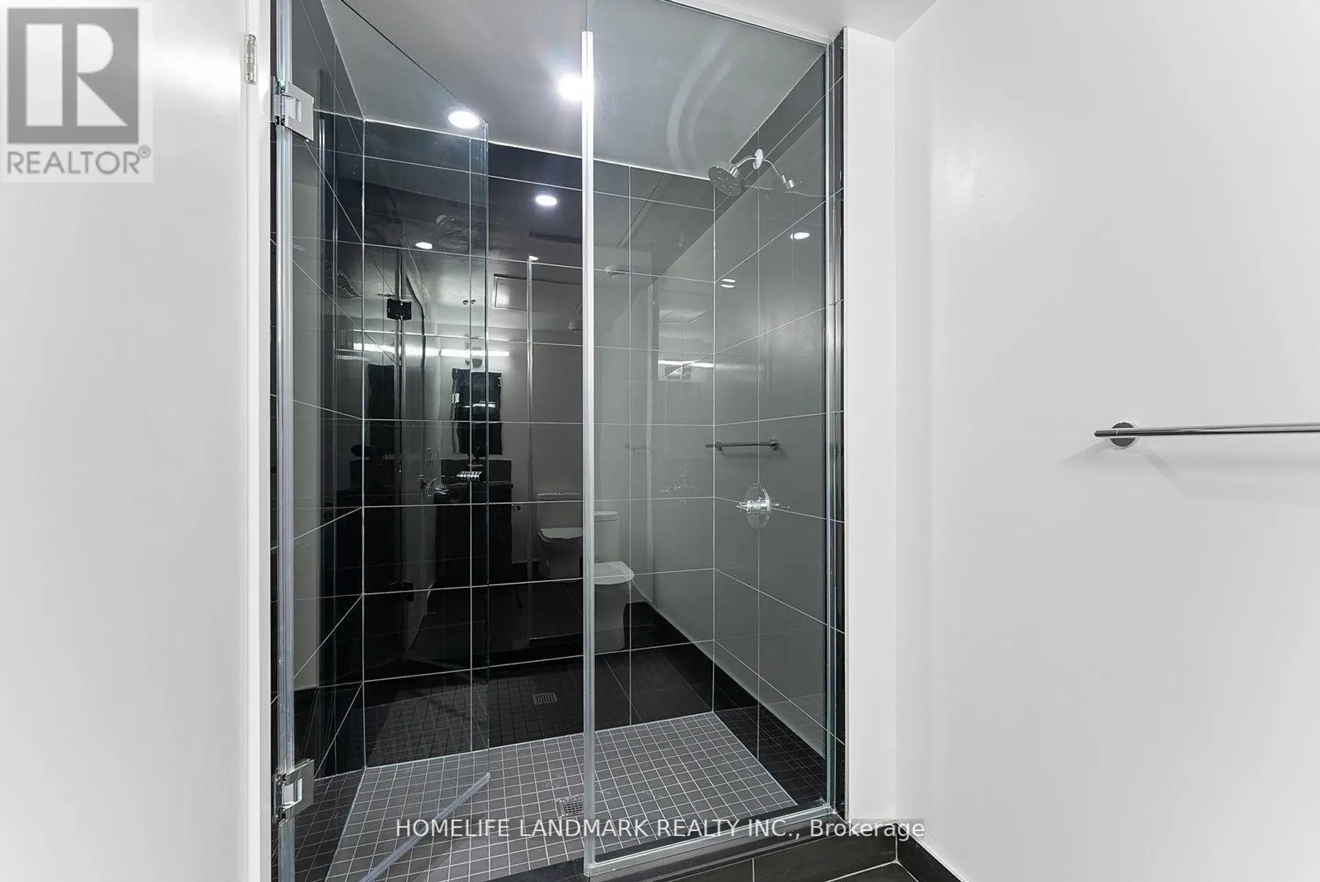 #1129 230 SIMCOE STREET - Image 15