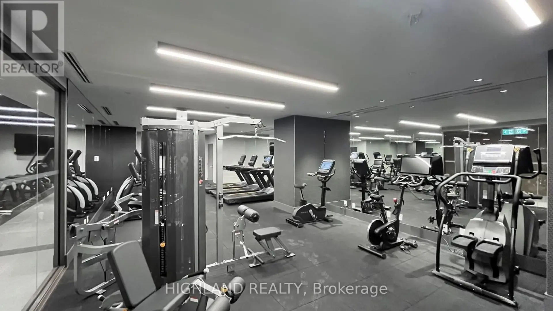 #3605 8 WIDMER STREET - Image 13