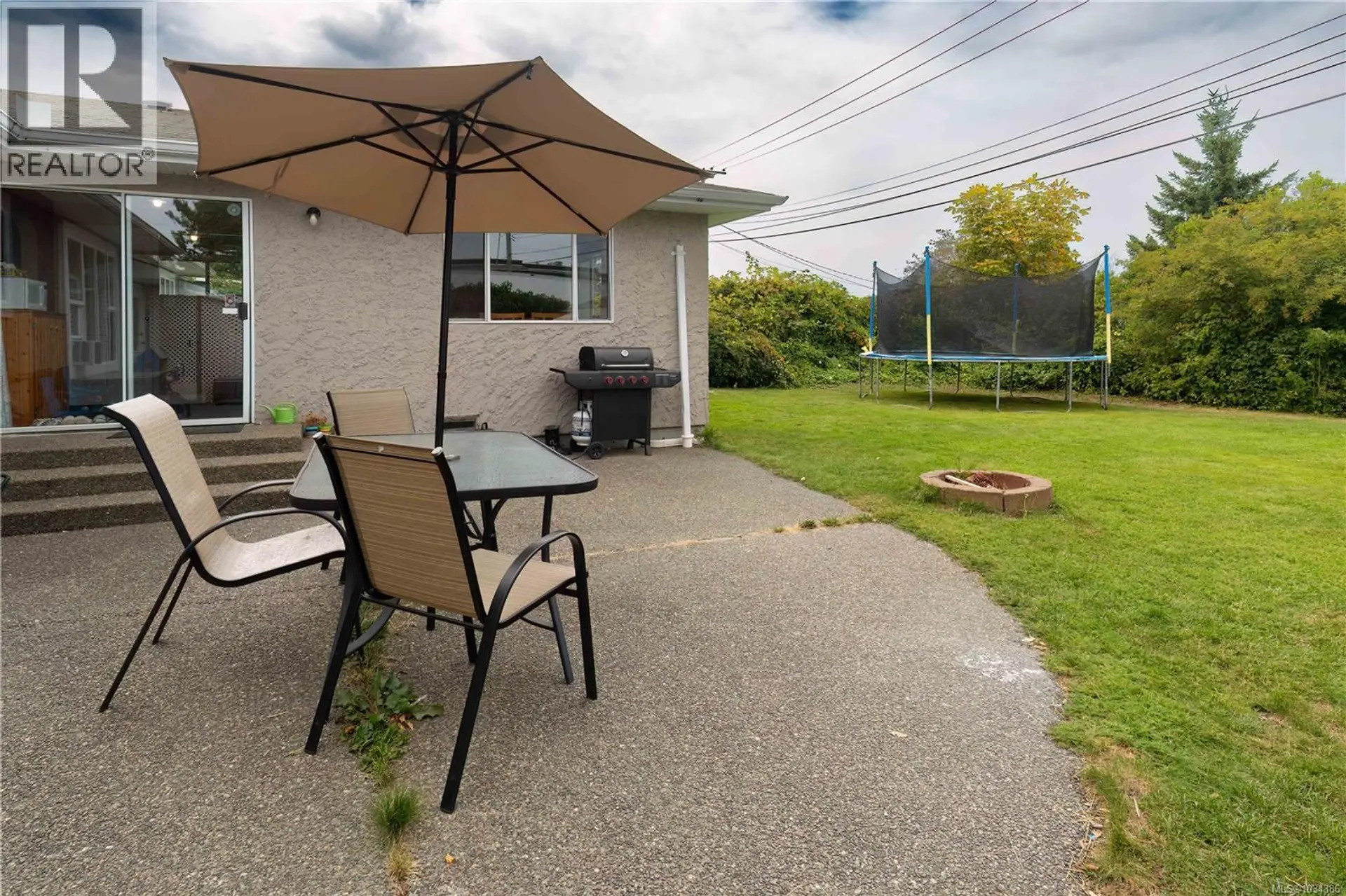 Property at 141 Jensen Ave E, Parksville, BC
