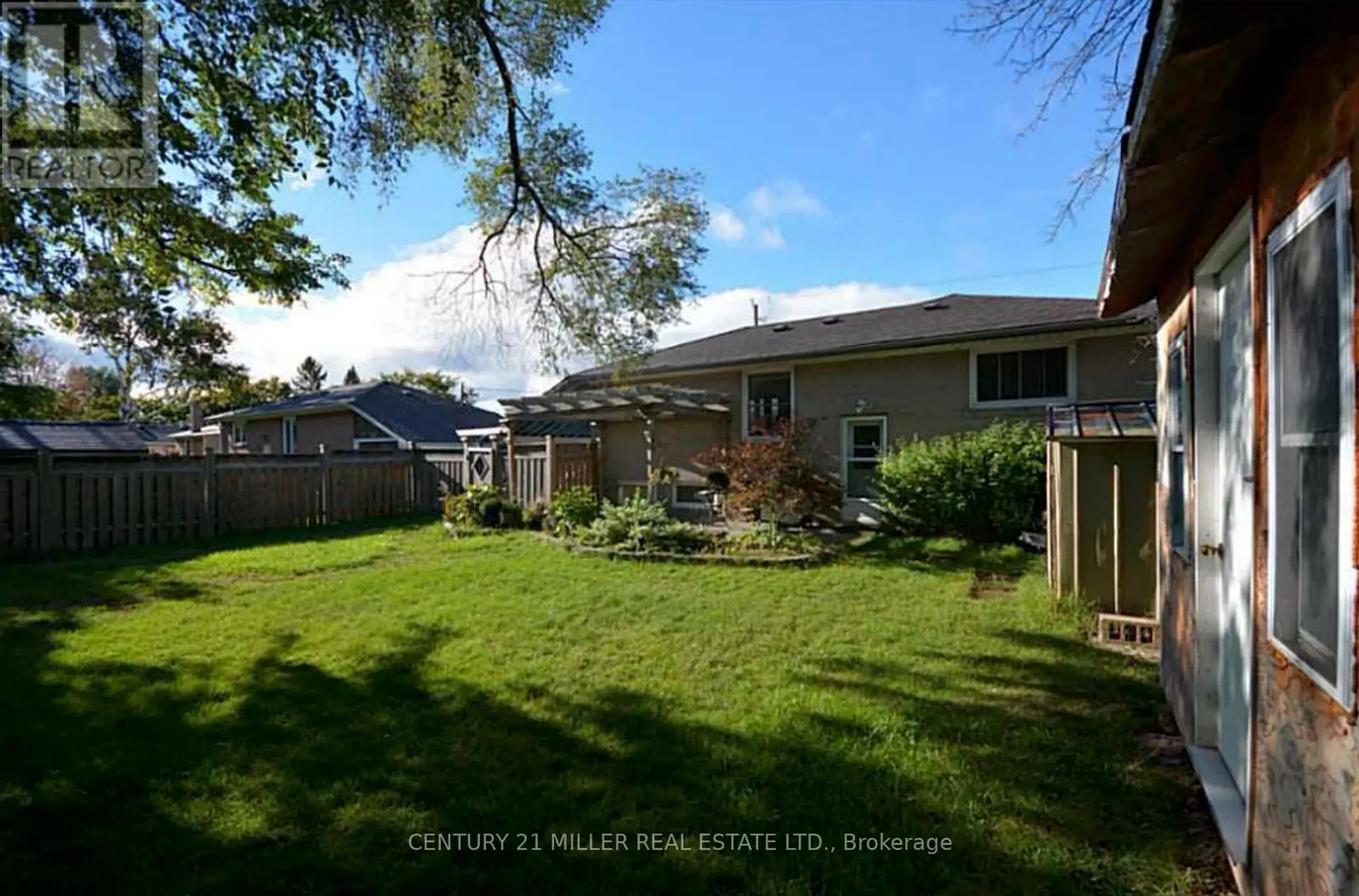 469 SCARSDALE CRESCENT - Image 14