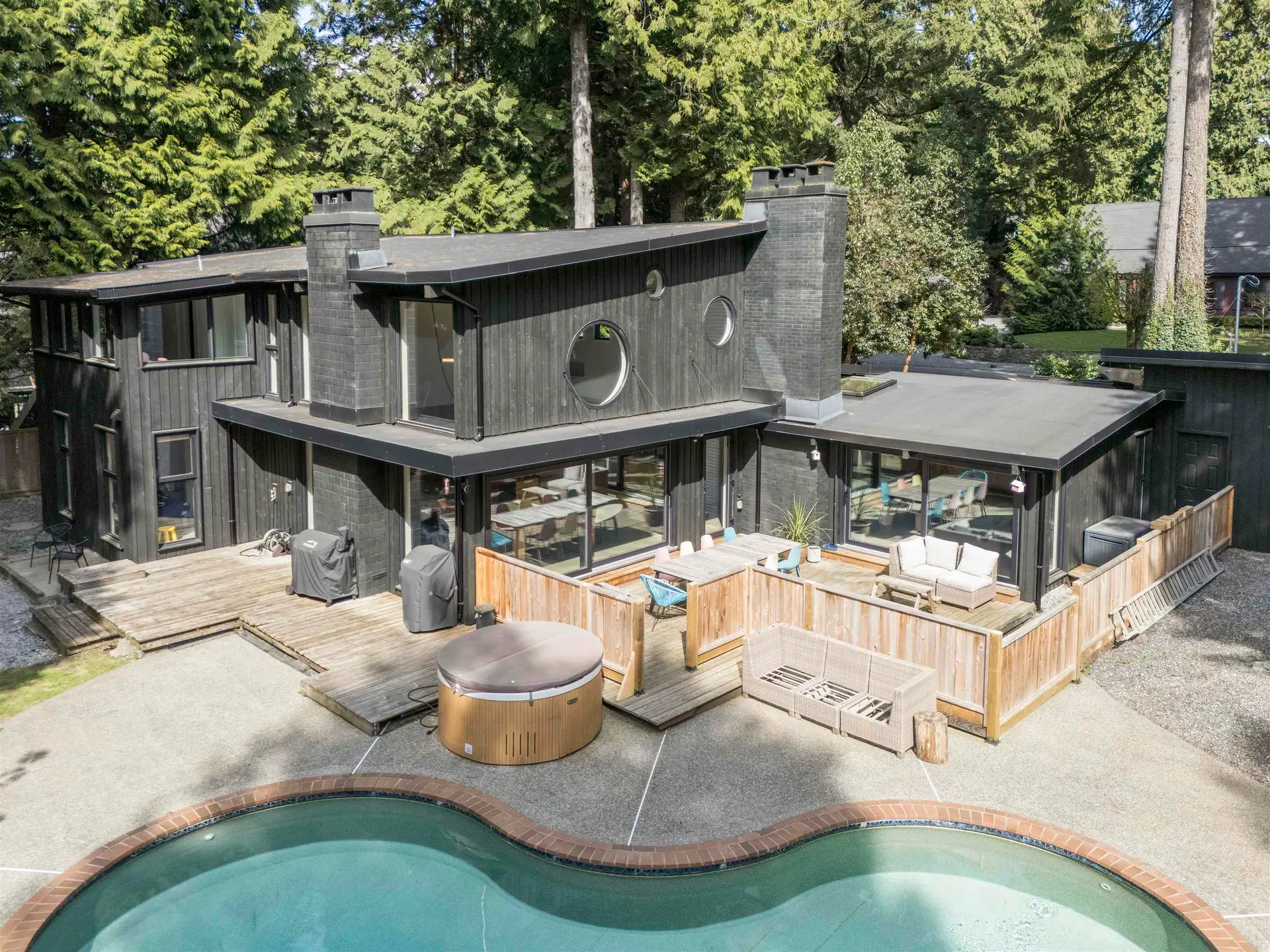 Property at 2601 Dogwood Drive, Surrey, BC