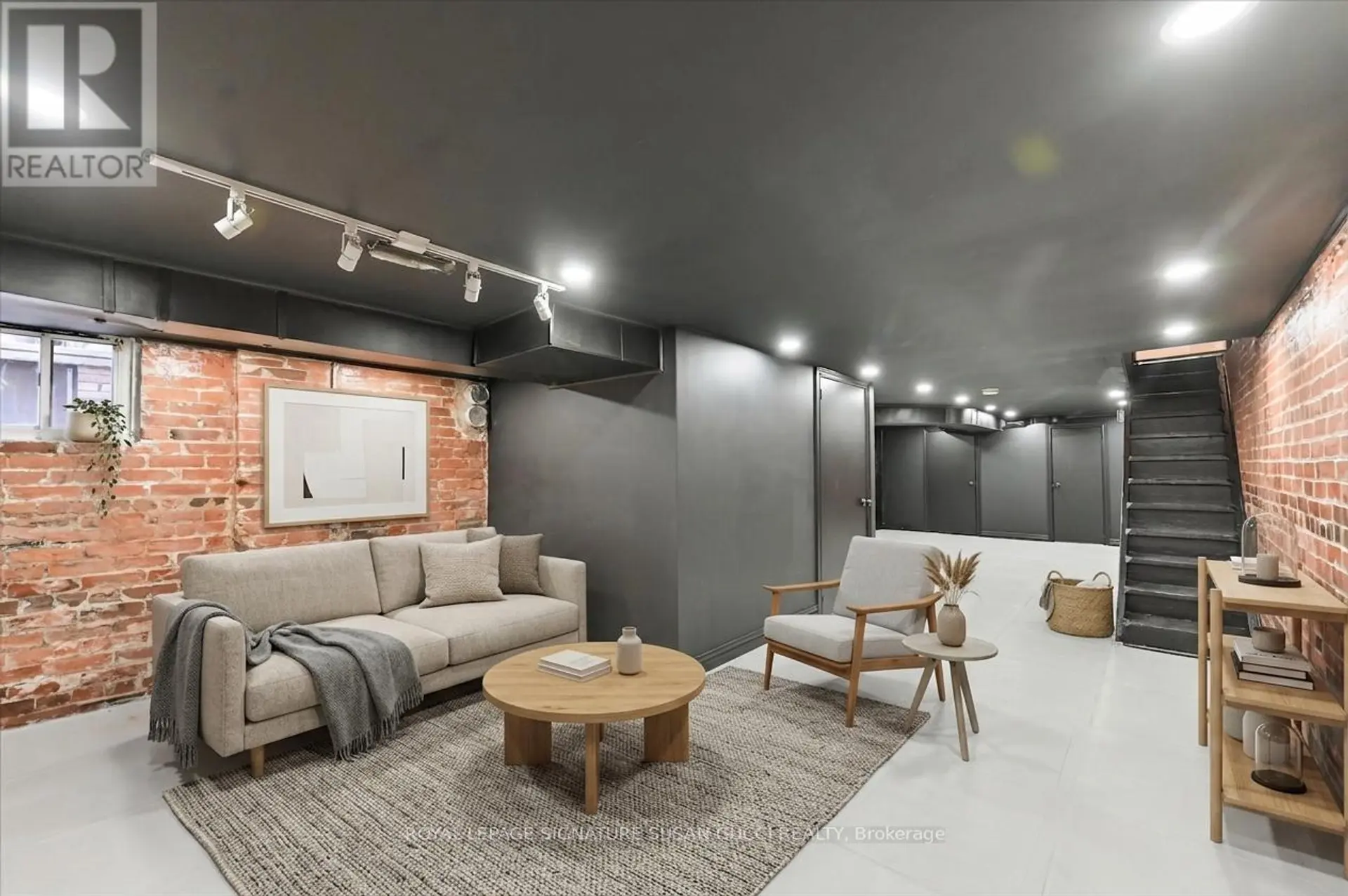 669 GREENWOOD AVENUE - Image 12