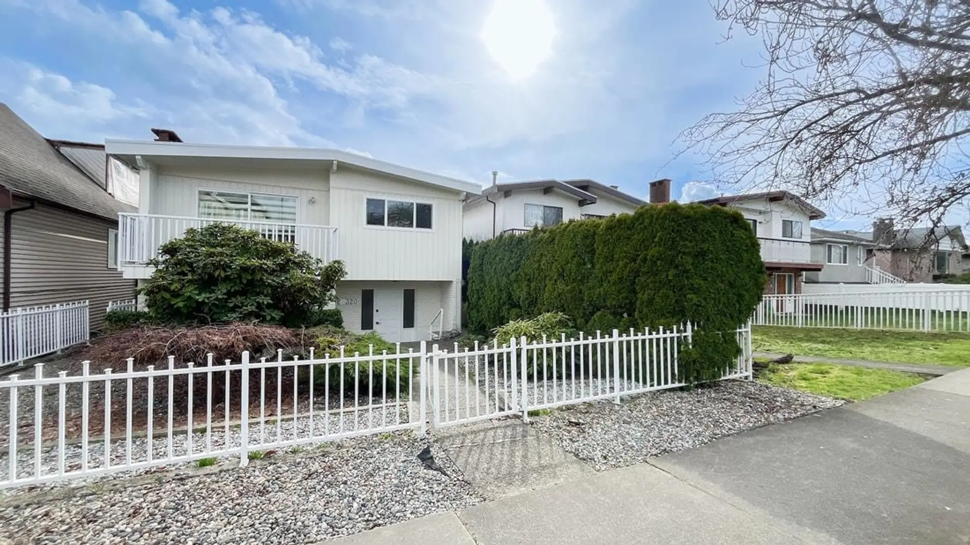Property at 320 E 57th Avenue, Vancouver, BC
