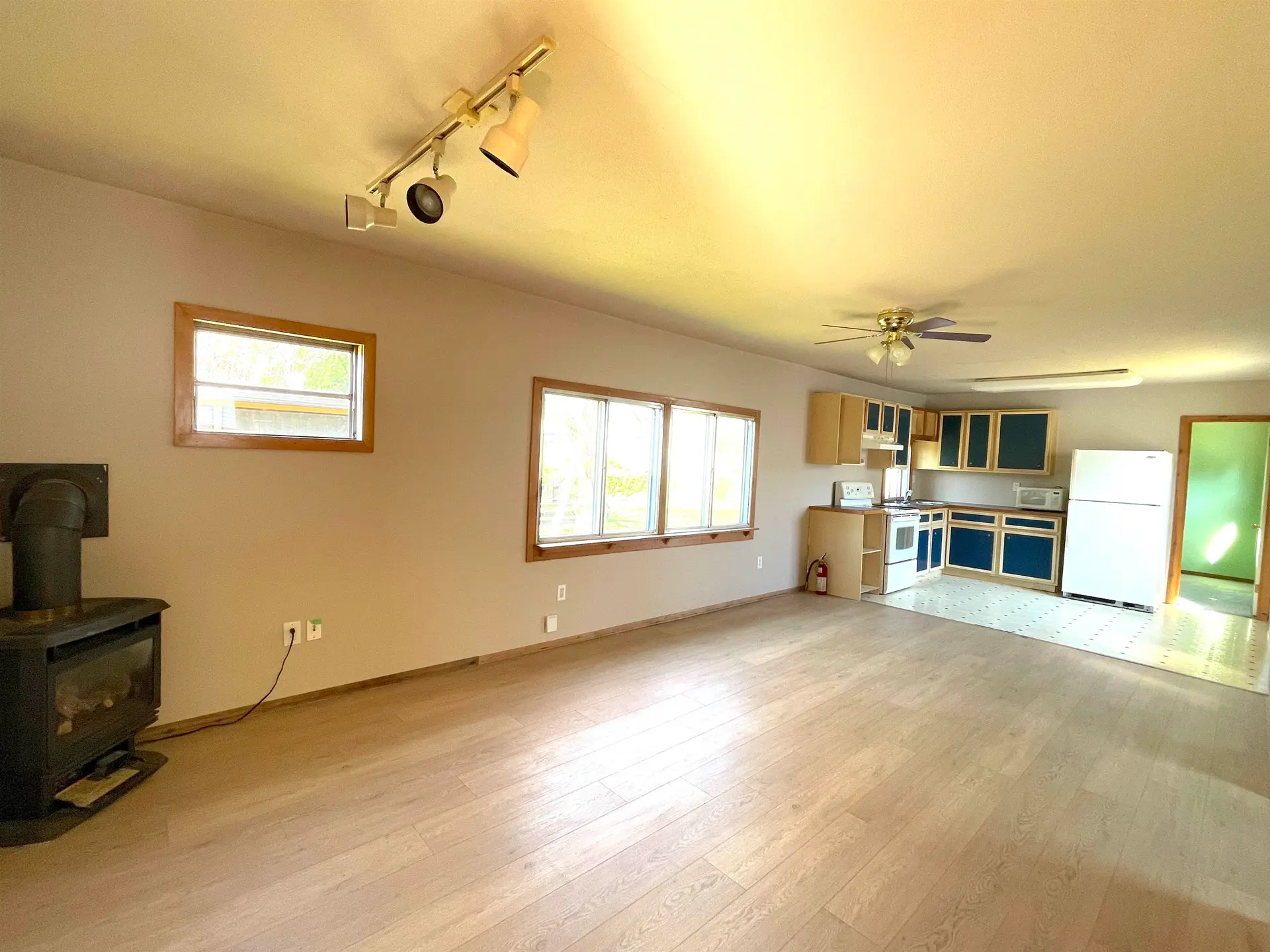 #9 1413 Sunshine Coast Highway - Image 6
