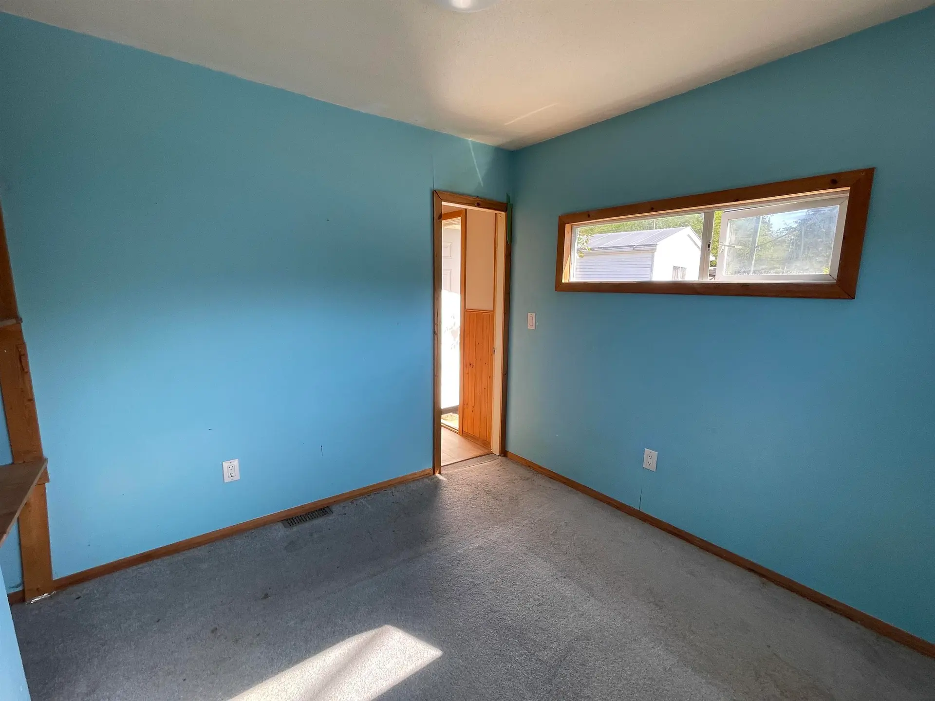 #9 1413 Sunshine Coast Highway - Image 11