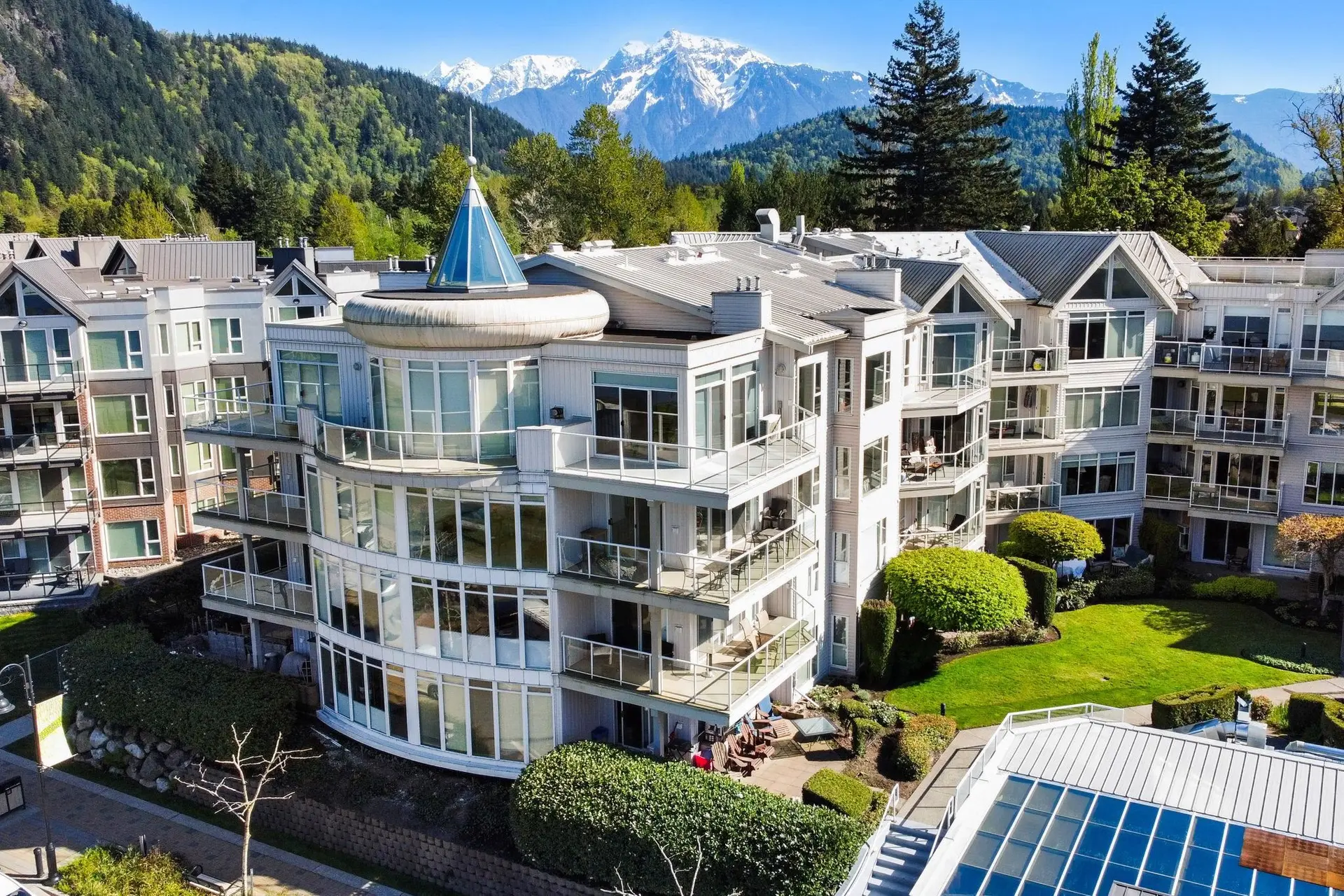 Property at #315 328 Esplanade Avenue, Harrison Hot Springs, BC