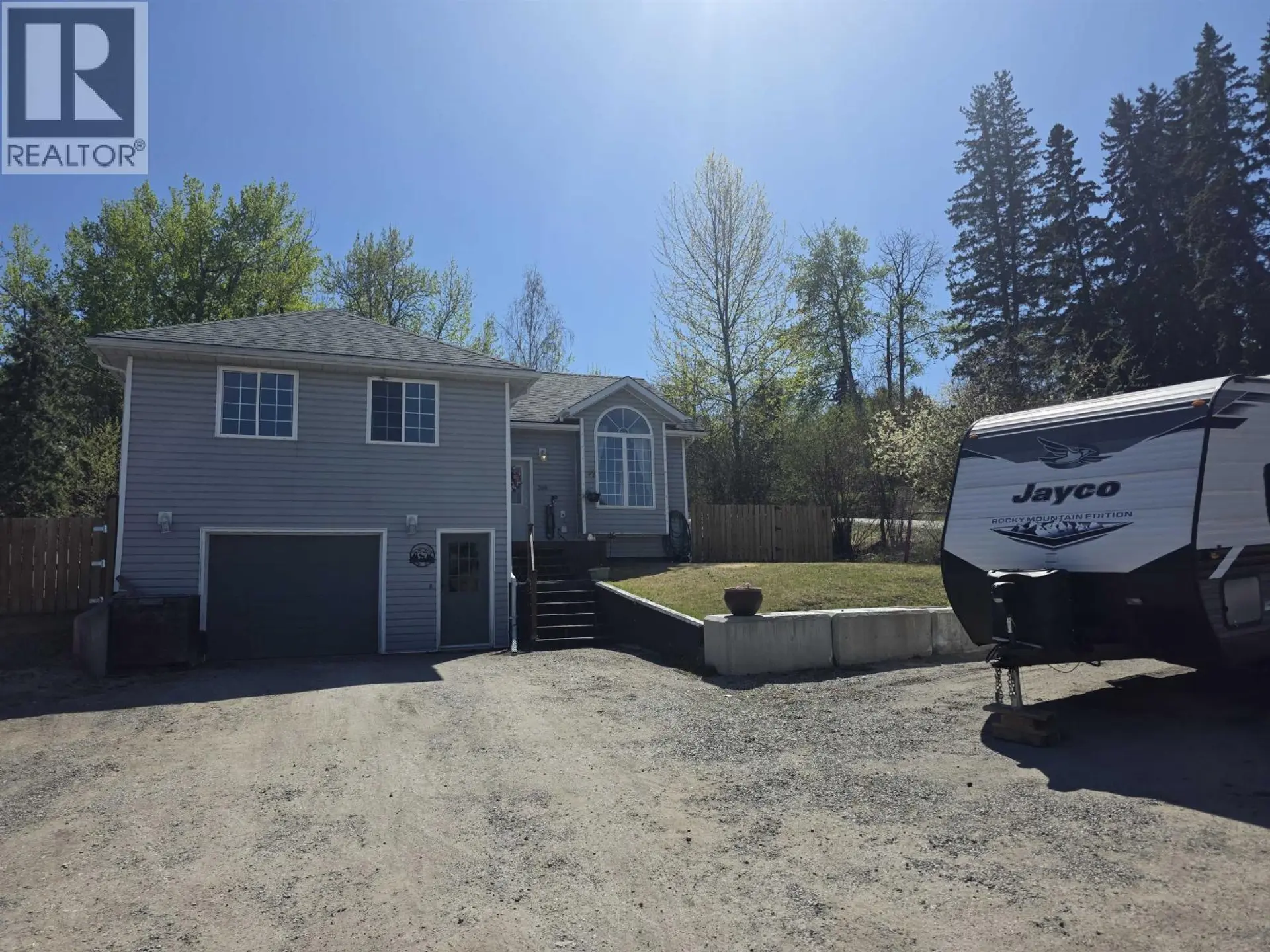 Property at 398 W 5TH STREET, Vanderhoof, BC