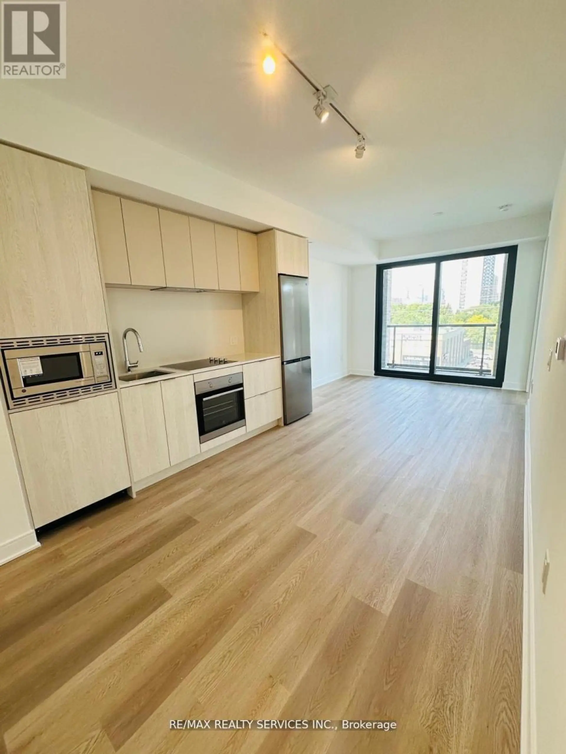 #409 86 DUNDAS STREET E - Image 16