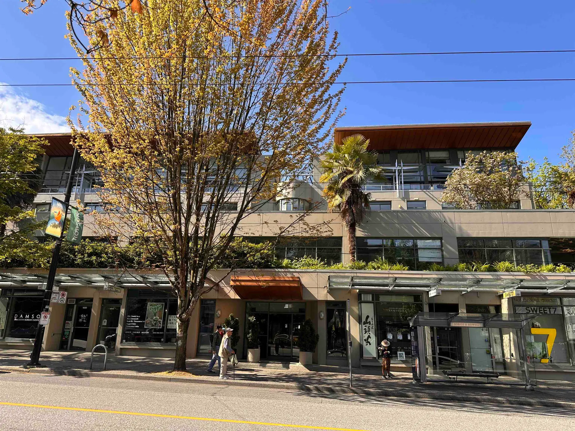 #214 1688 Robson Street - Image 5